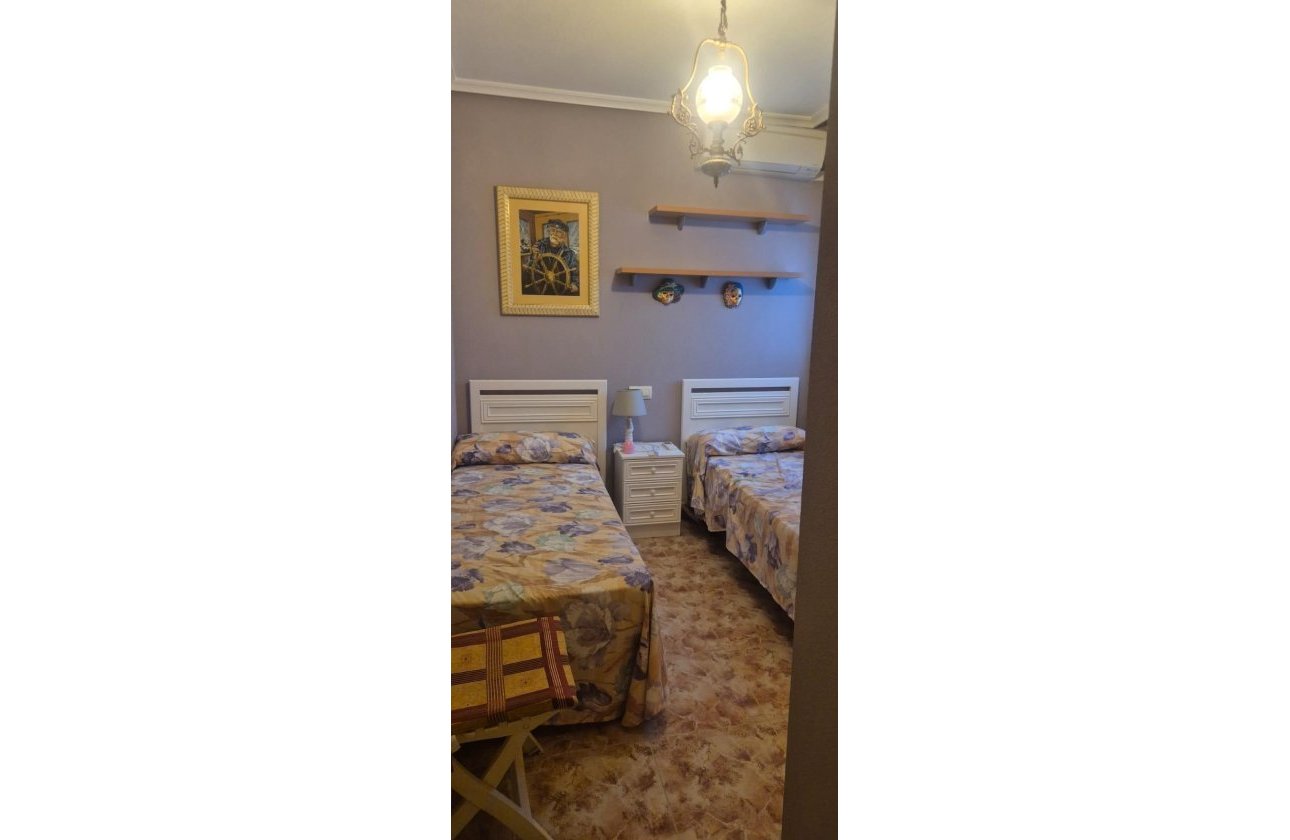 Herverkoop - Appartement -
Torrevieja - La Mata Pueblo