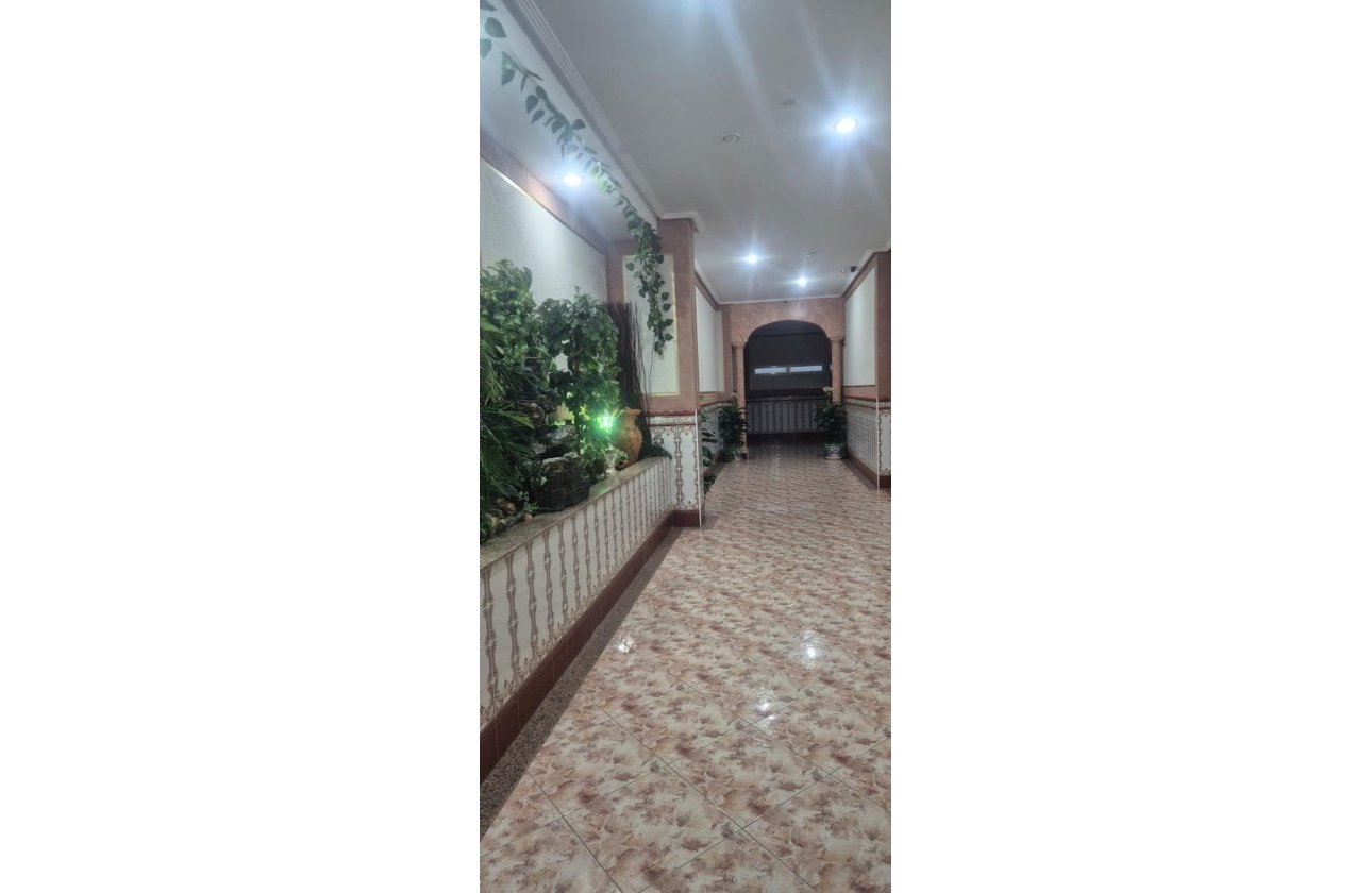 Herverkoop - Appartement -
Torrevieja - La Mata Pueblo