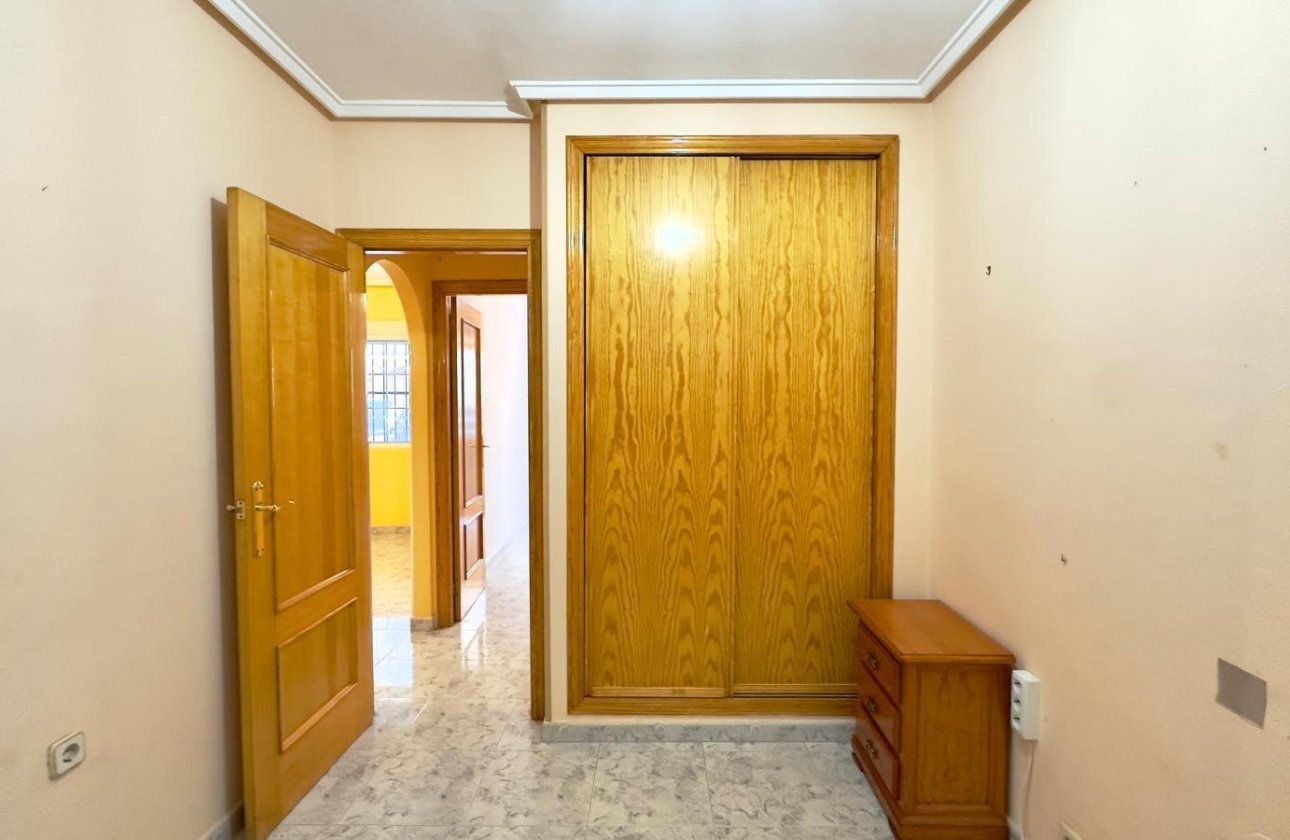 Herverkoop - Appartement -
Torrevieja - La Mata Pueblo