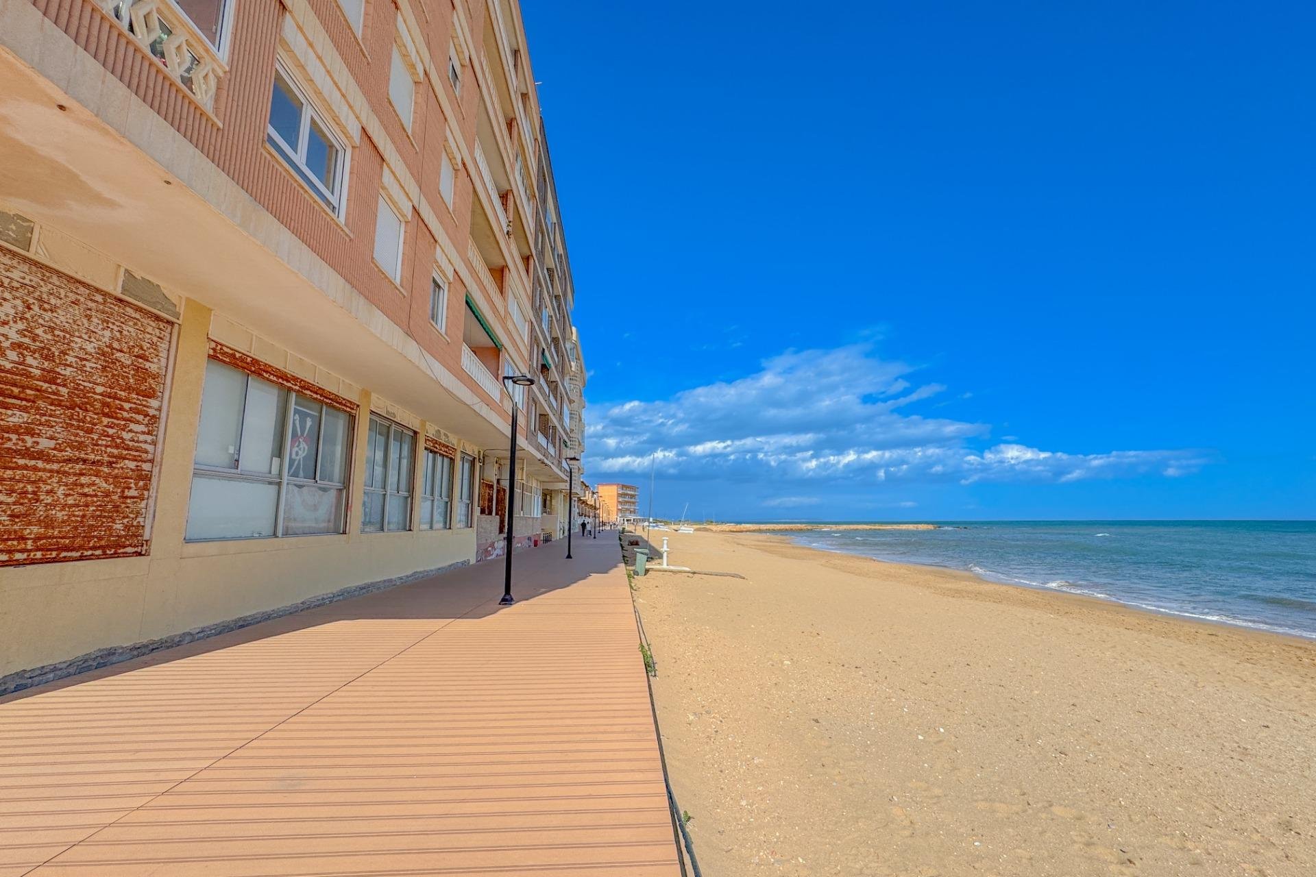 Herverkoop - Appartement -
Torrevieja - La Mata Pueblo