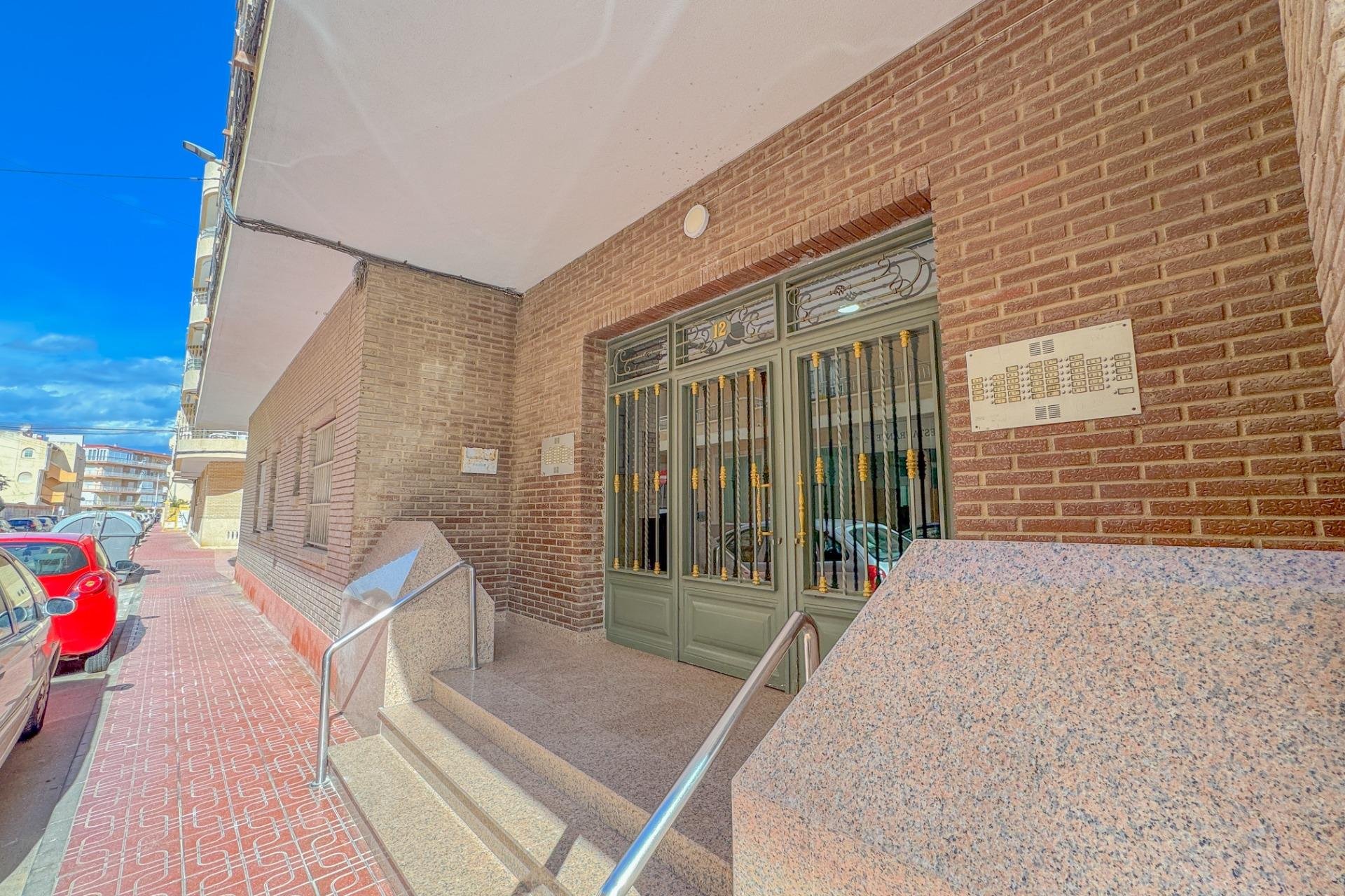 Herverkoop - Appartement -
Torrevieja - La Mata Pueblo