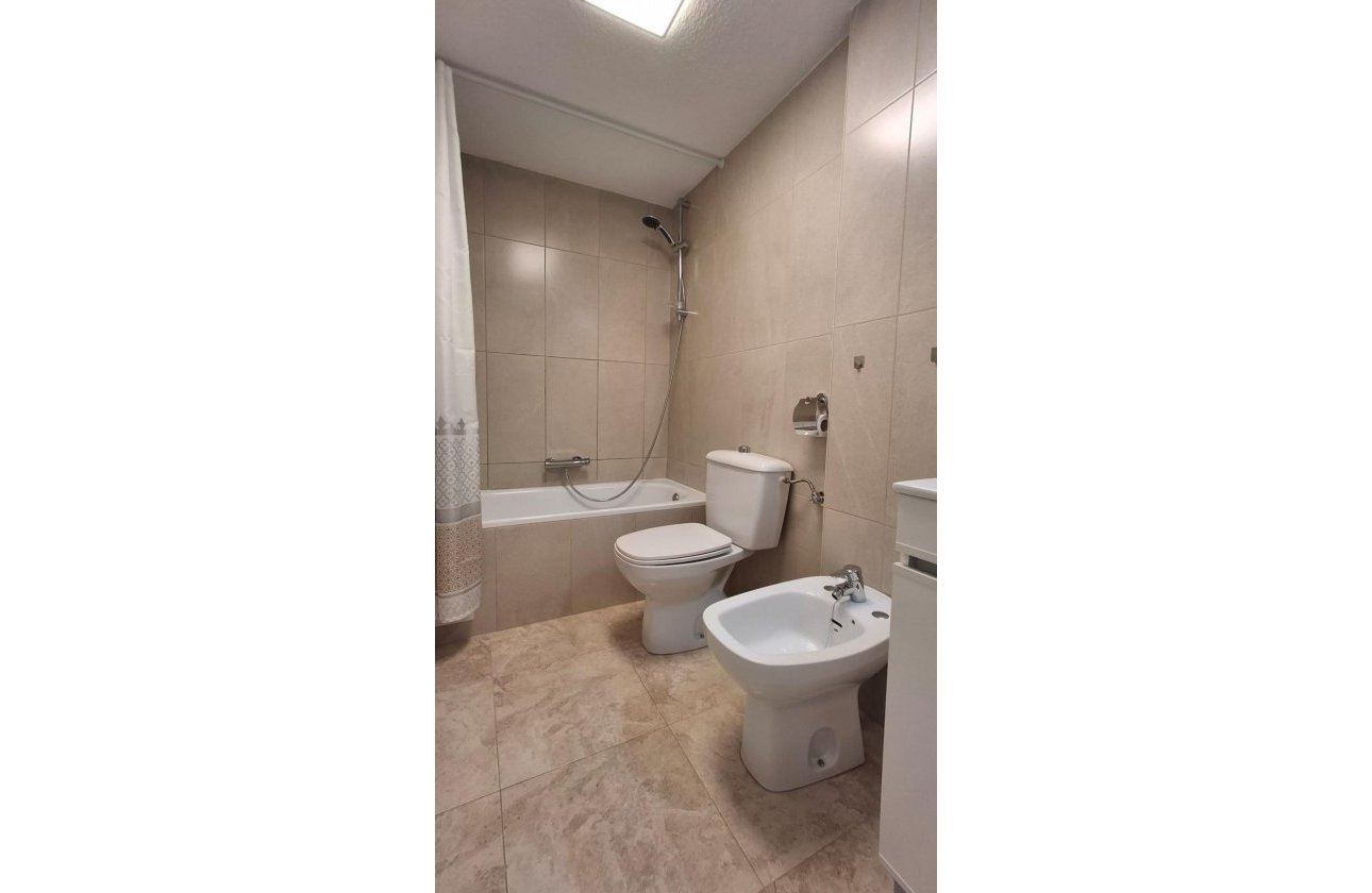 Herverkoop - Appartement -
Torrevieja - La Mata Pueblo