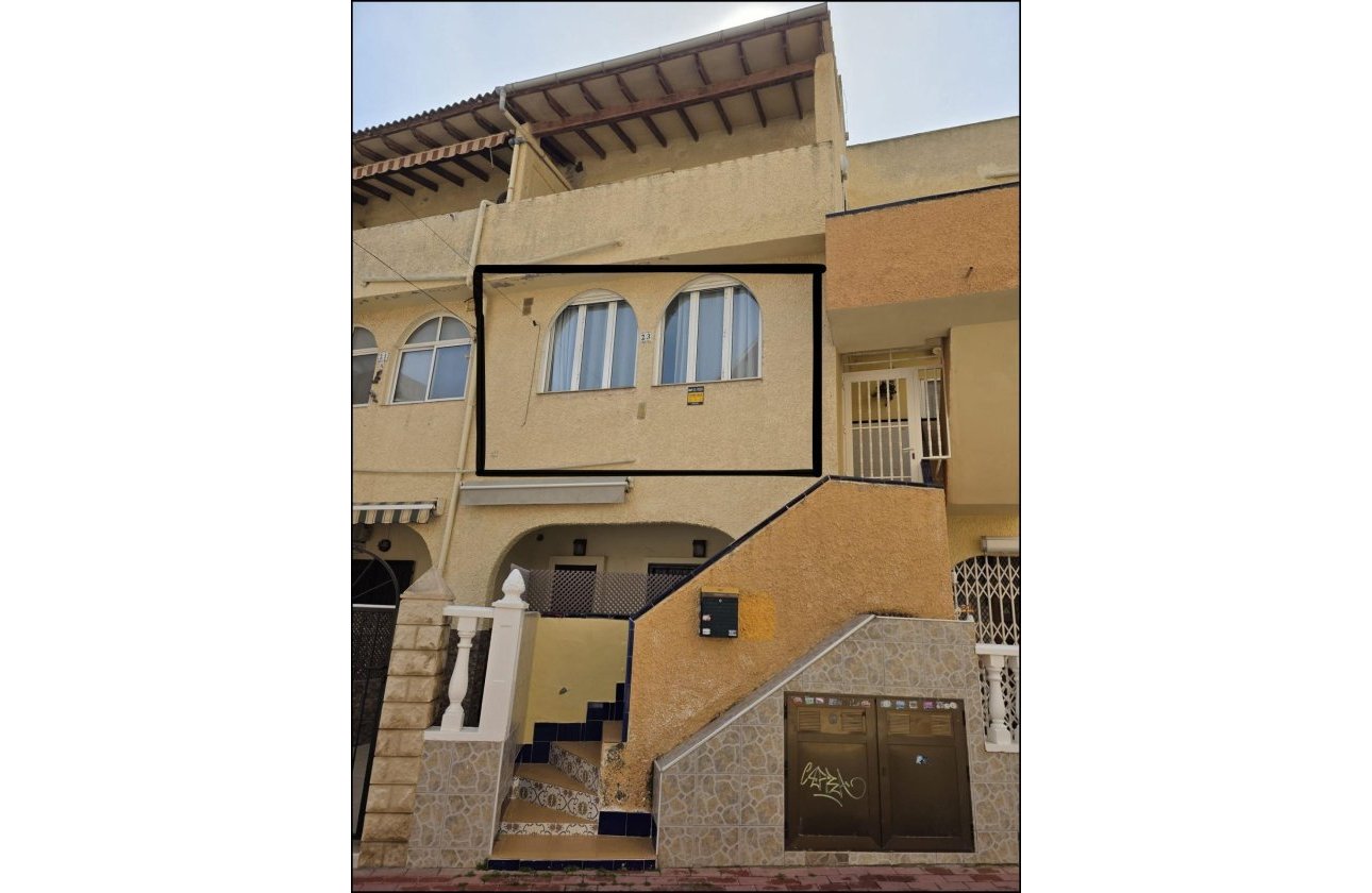 Herverkoop - Appartement -
Torrevieja - La Mata Pueblo