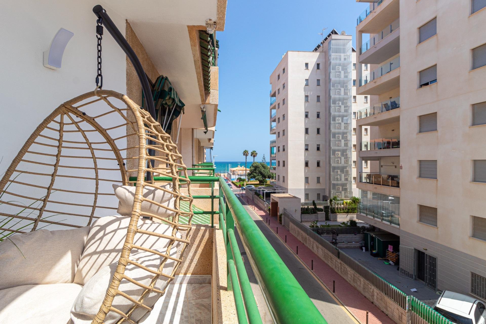 Herverkoop - Appartement -
Torrevieja - La Mata Pueblo