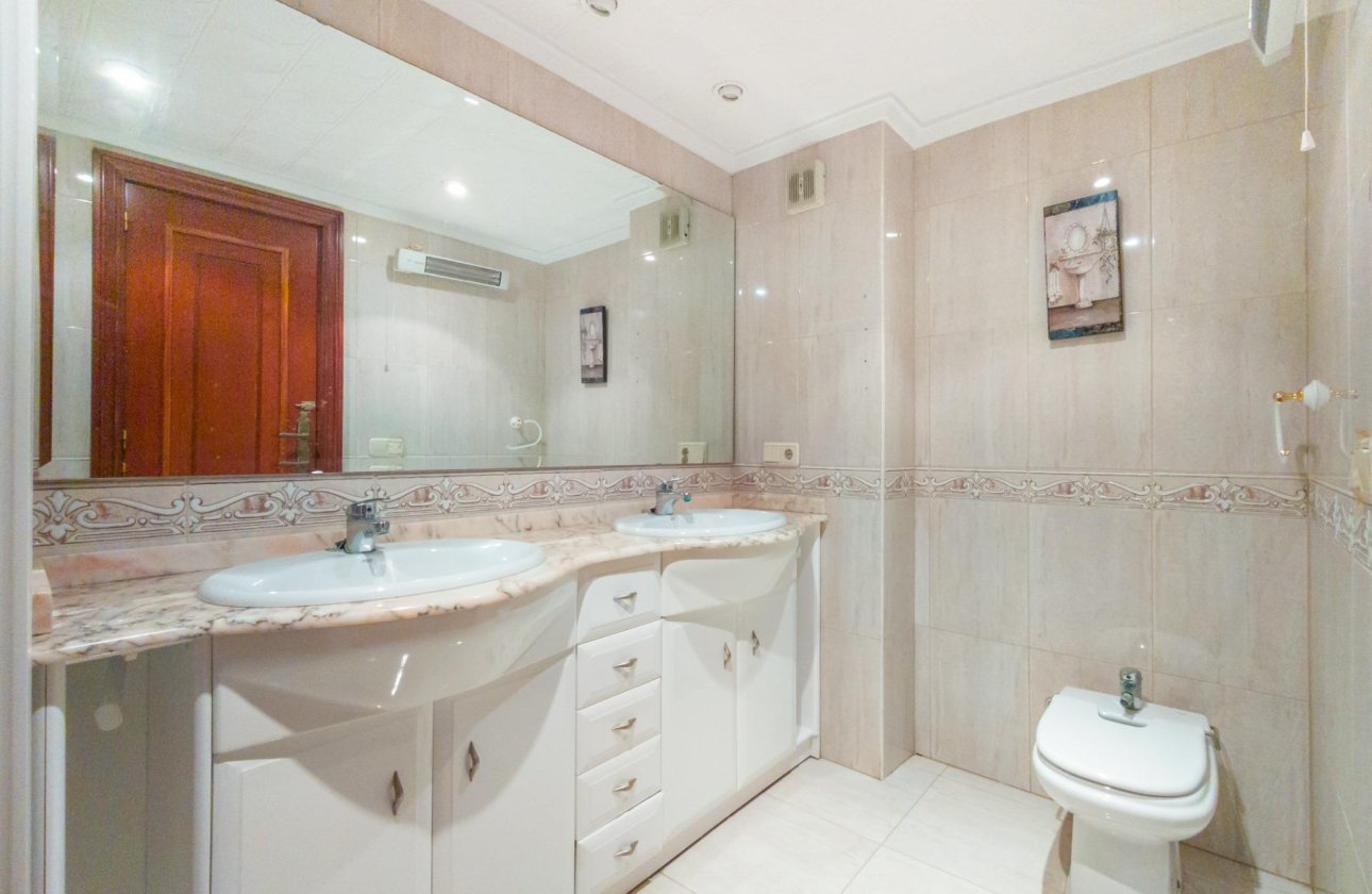 Herverkoop - Appartement -
Torrevieja - La Mata Pueblo