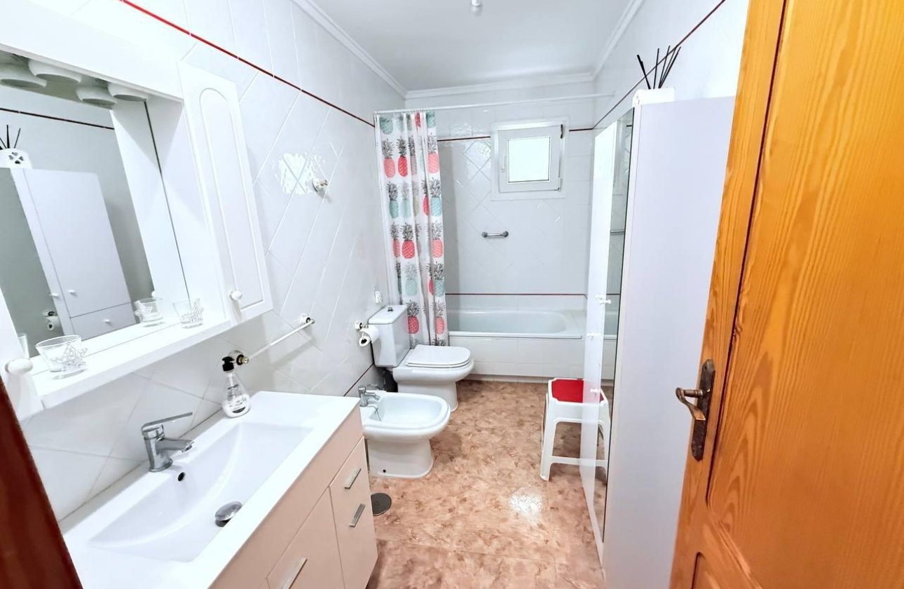 Herverkoop - Appartement -
Torrevieja - La Mata