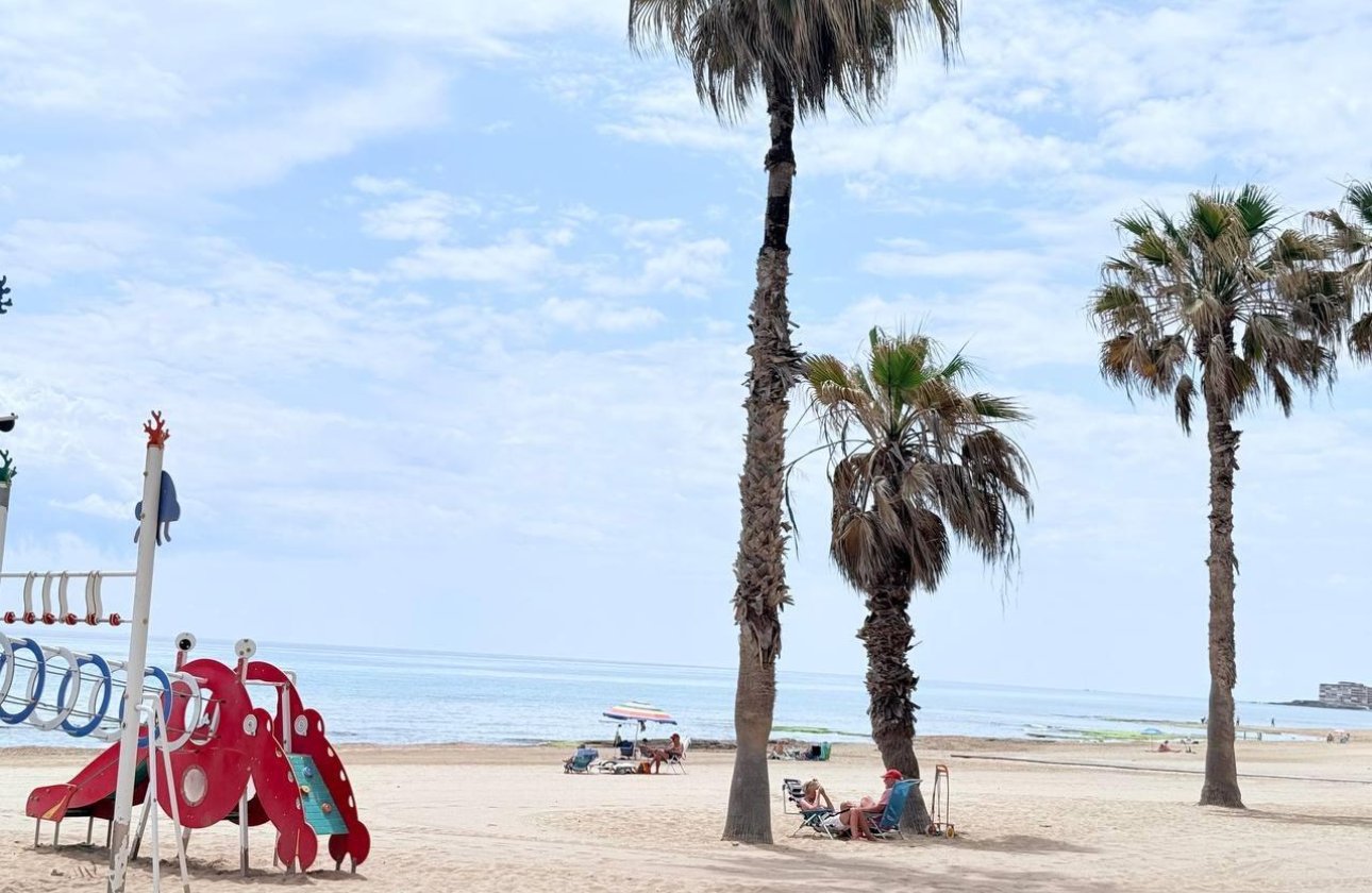 Herverkoop - Appartement -
Torrevieja - La Mata