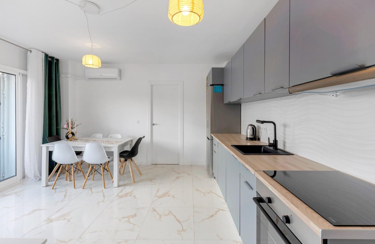 Herverkoop - Appartement -
Torrevieja - La Mata