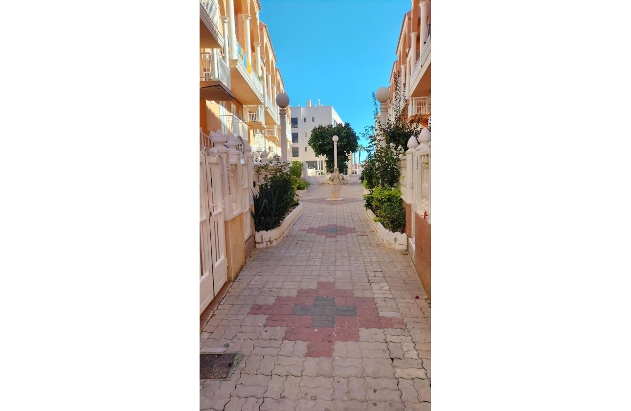 Herverkoop - Appartement -
Torrevieja - La Mata