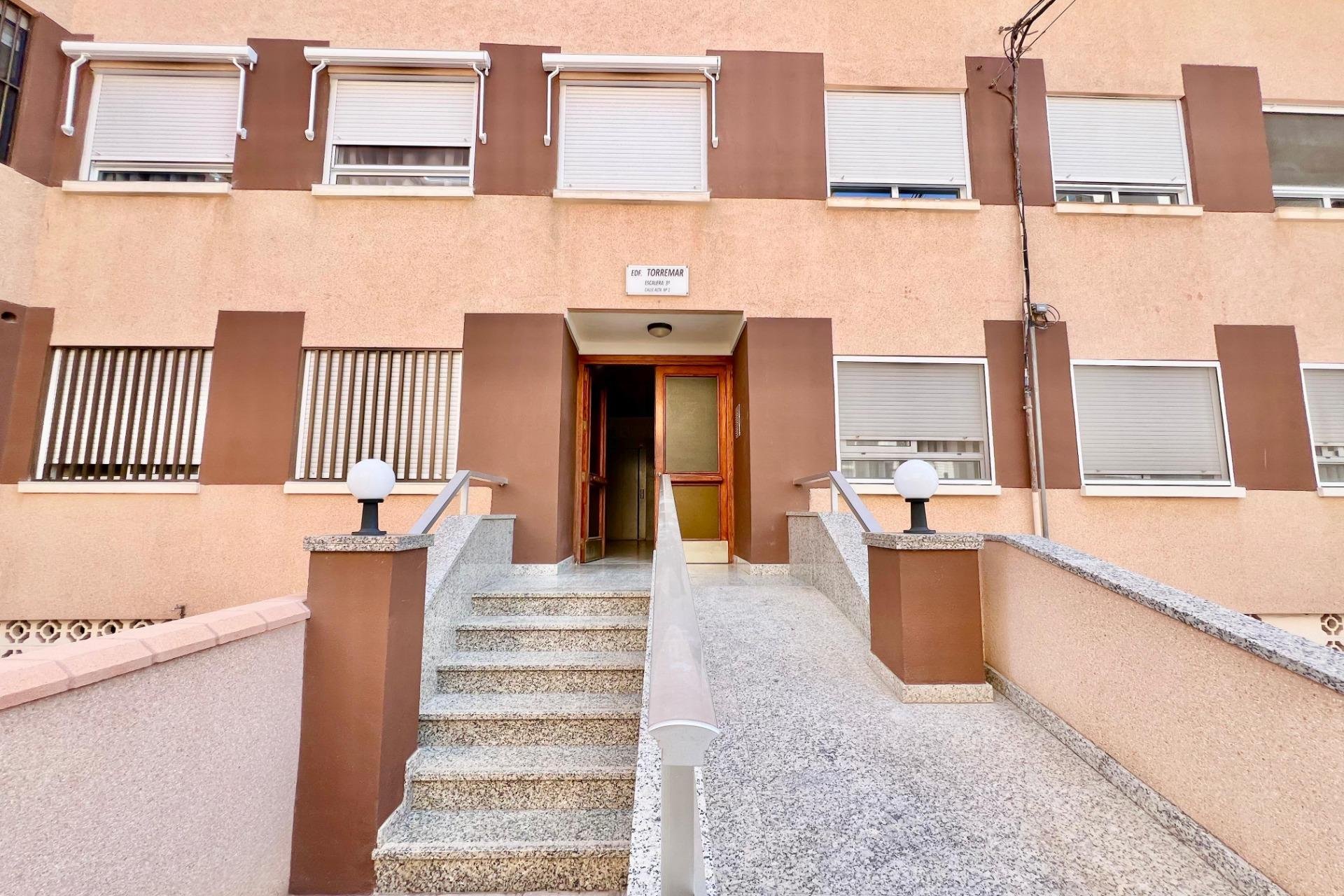 Herverkoop - Appartement -
Torrevieja - La Mata