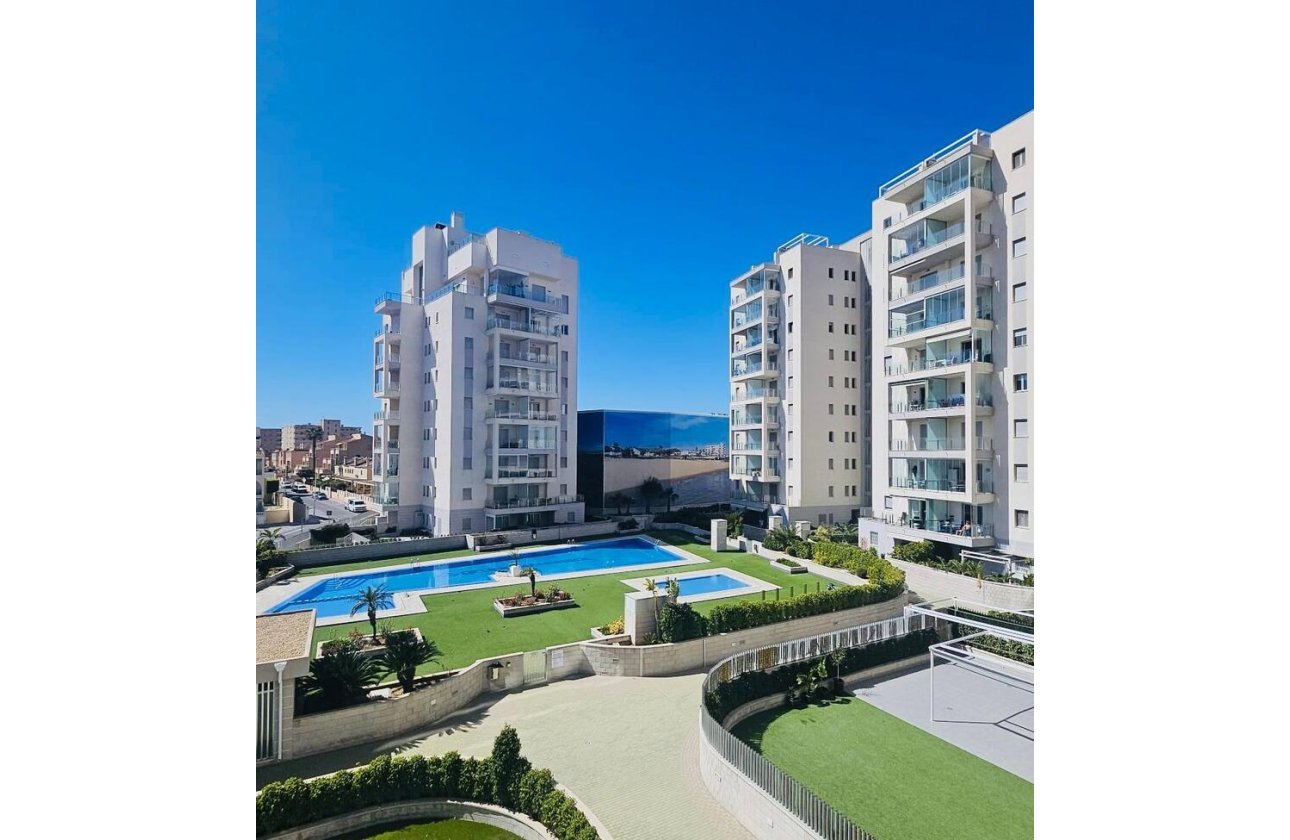 Herverkoop - Appartement -
Torrevieja - La Mata