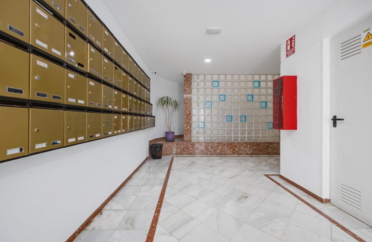 Herverkoop - Appartement -
Torrevieja - La Veleta