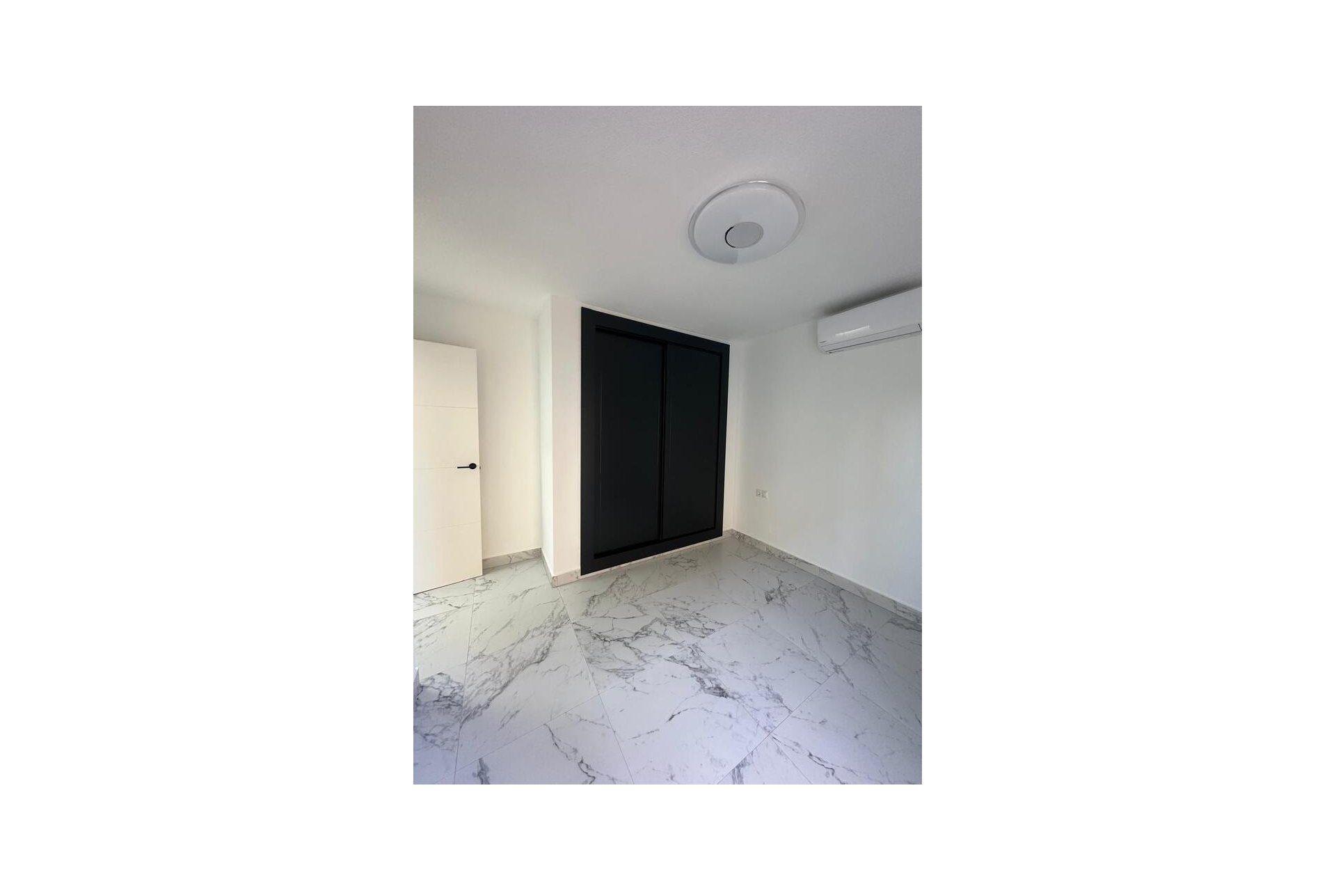 Herverkoop - Appartement -
Torrevieja - La Veleta