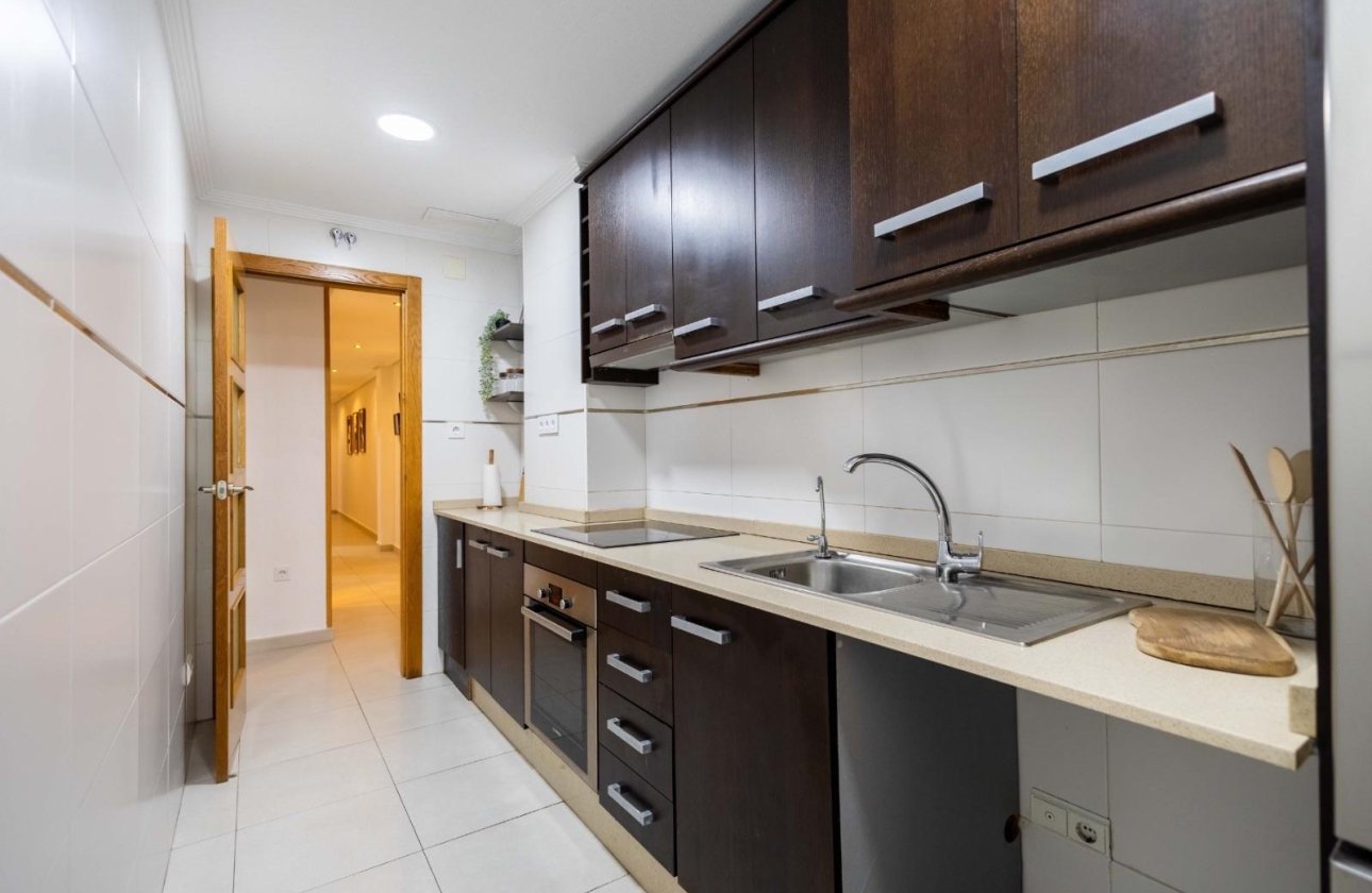 Herverkoop - Appartement -
Torrevieja - Las Calas