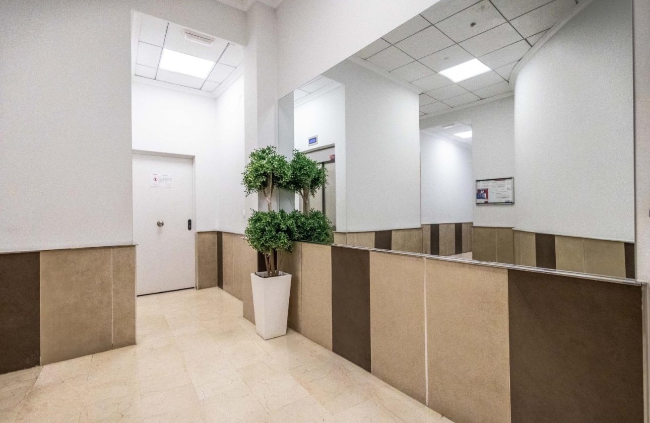 Herverkoop - Appartement -
Torrevieja - Las Calas
