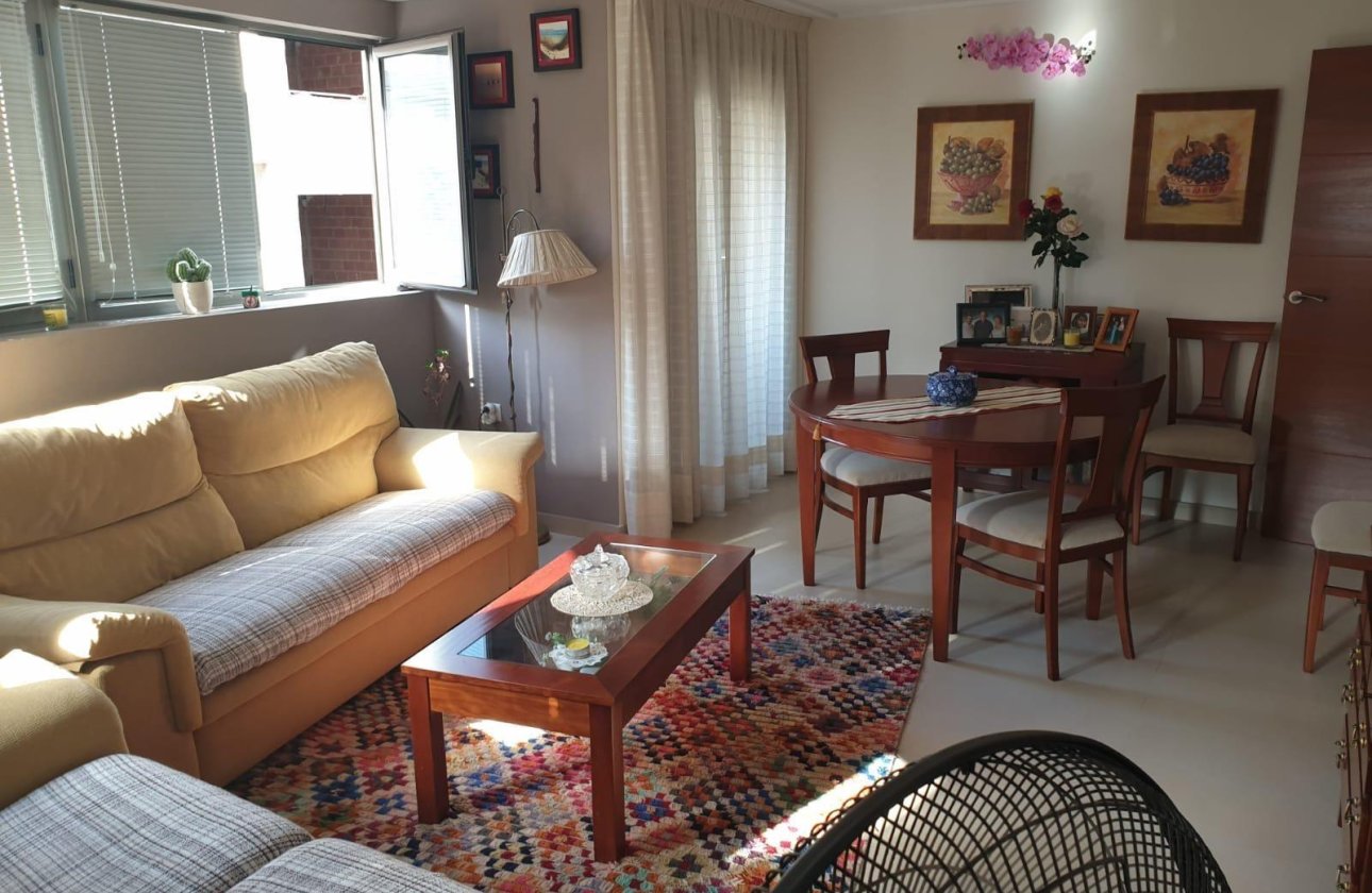 Herverkoop - Appartement -
Torrevieja - Las Piscinas Naturales