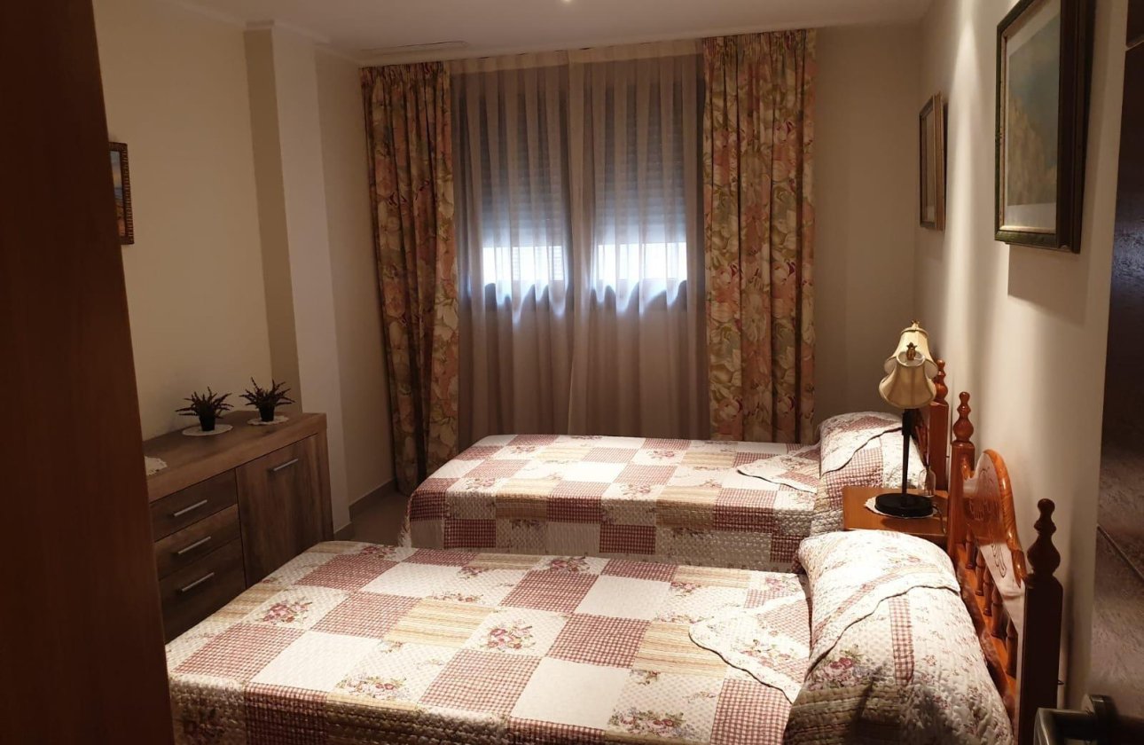 Herverkoop - Appartement -
Torrevieja - Las Piscinas Naturales