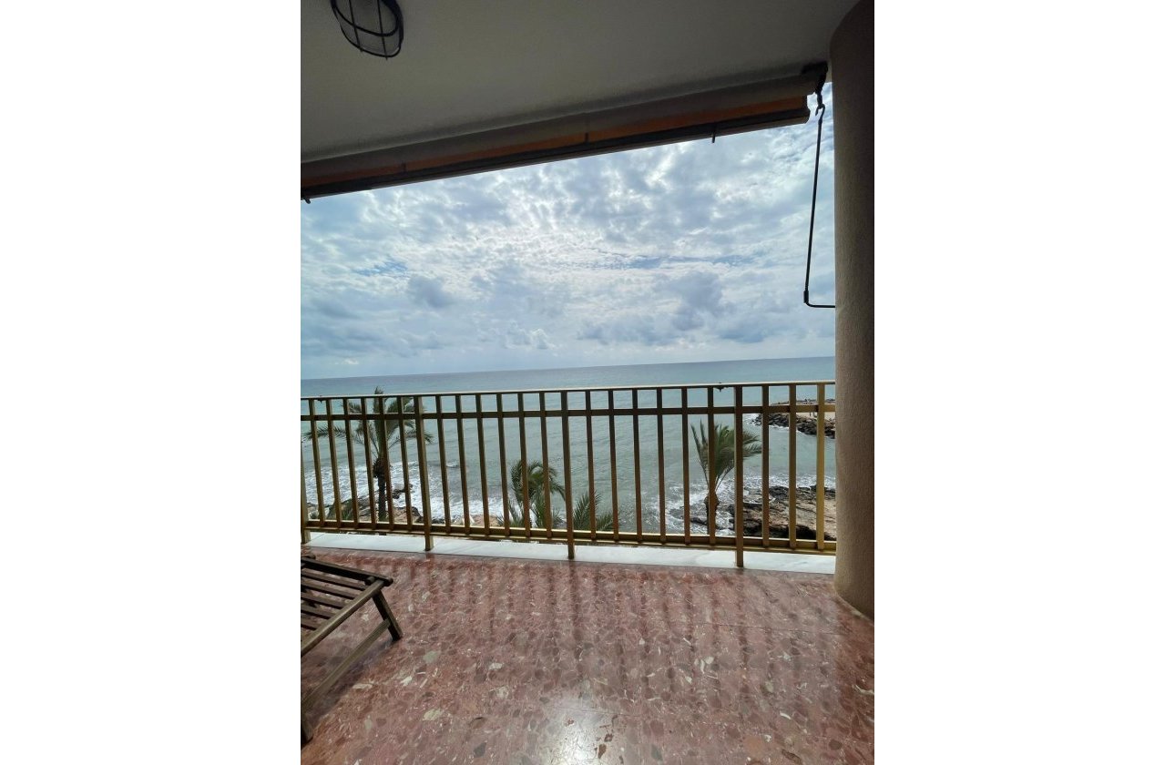 Herverkoop - Appartement -
Torrevieja - Las Piscinas Naturales