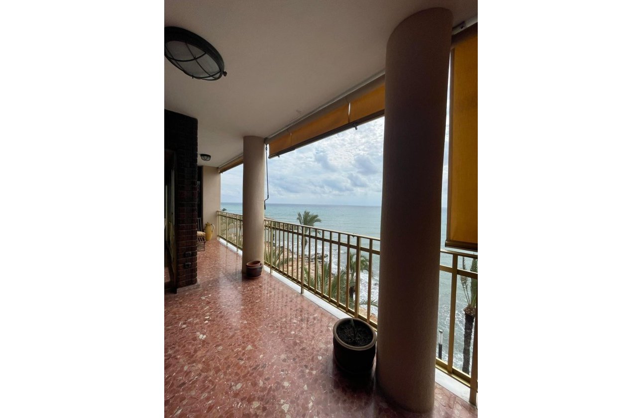 Herverkoop - Appartement -
Torrevieja - Las Piscinas Naturales