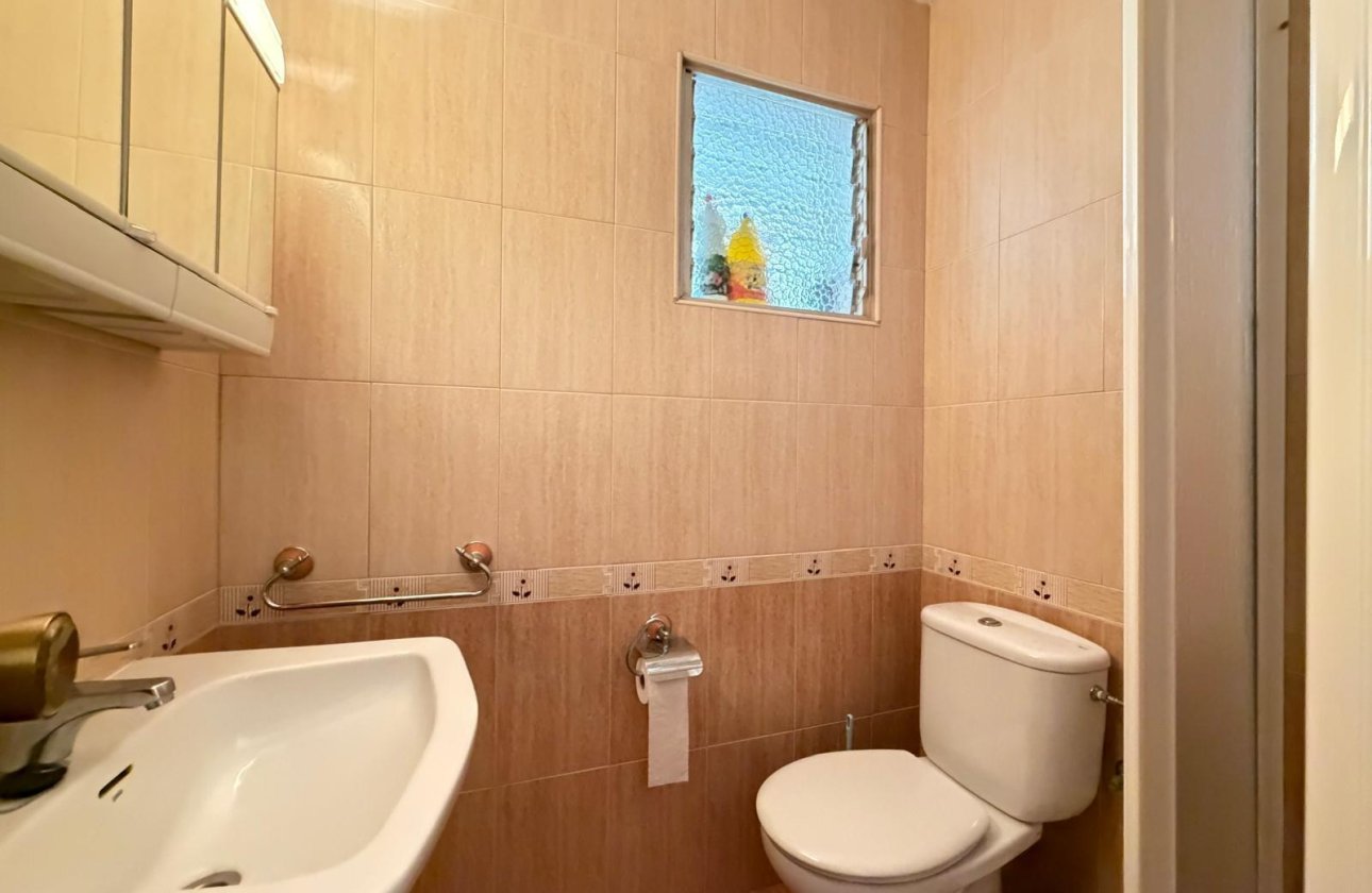Herverkoop - Appartement -
Torrevieja - Las Piscinas Naturales