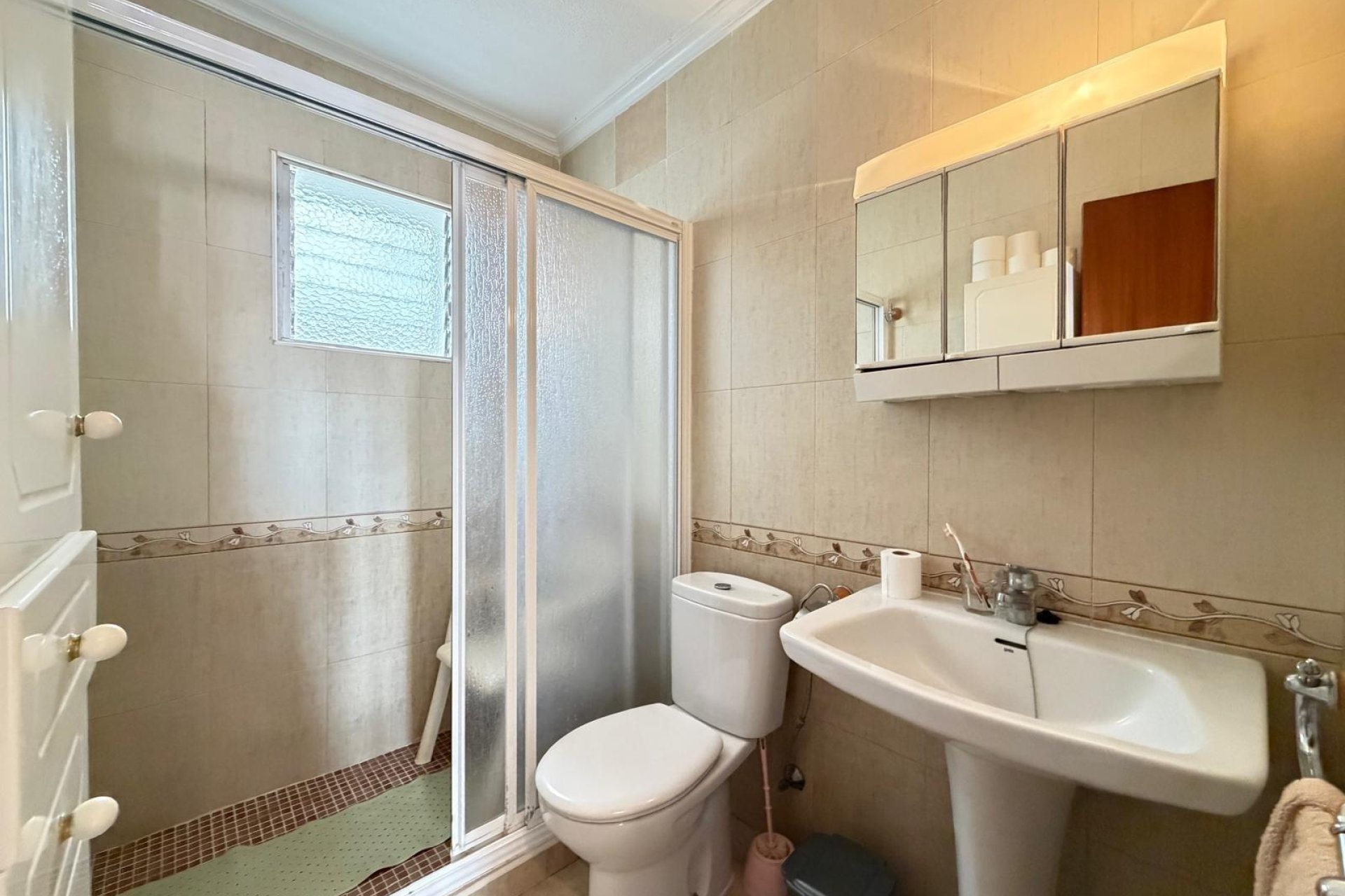 Herverkoop - Appartement -
Torrevieja - Las Piscinas Naturales