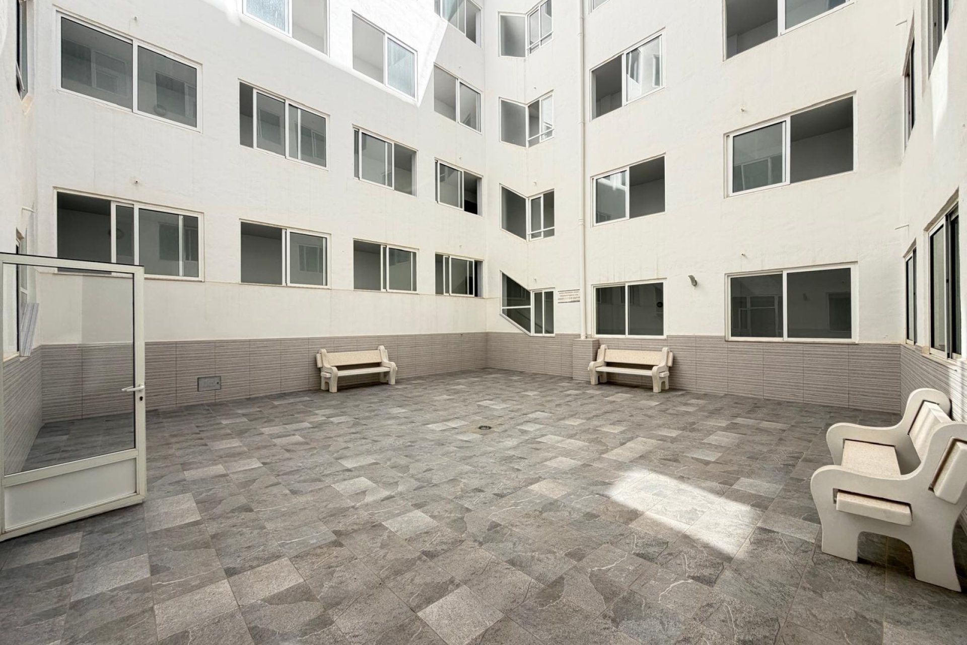 Herverkoop - Appartement -
Torrevieja - Las Piscinas Naturales