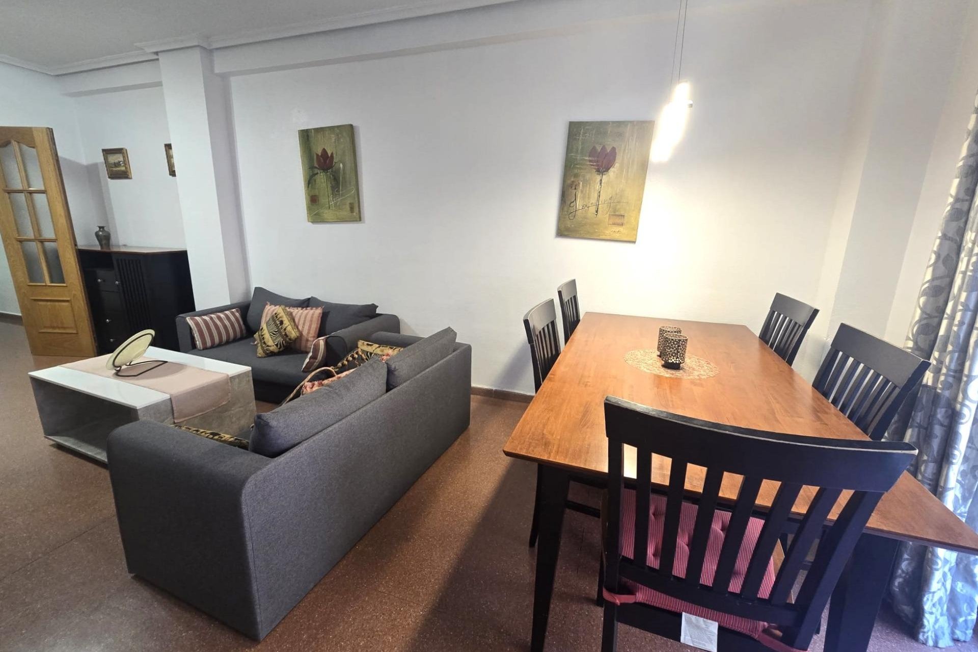 Herverkoop - Appartement -
Torrevieja - Las Piscinas Naturales