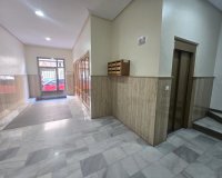 Herverkoop - Appartement -
Torrevieja - Las Piscinas Naturales