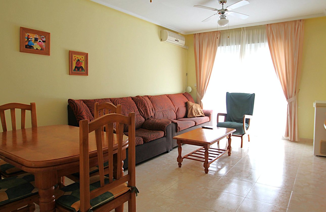 Herverkoop - Appartement -
Torrevieja - Las Piscinas Naturales