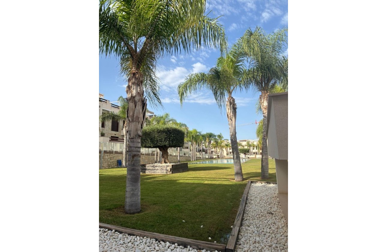 Herverkoop - Appartement -
Torrevieja - Los Balcones