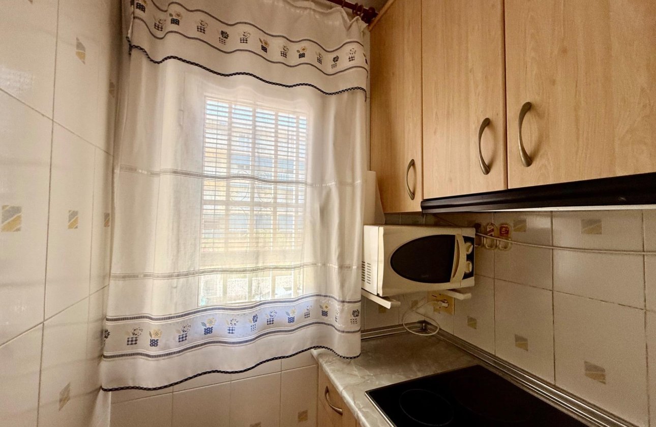 Herverkoop - Appartement -
Torrevieja - Los Europeos
