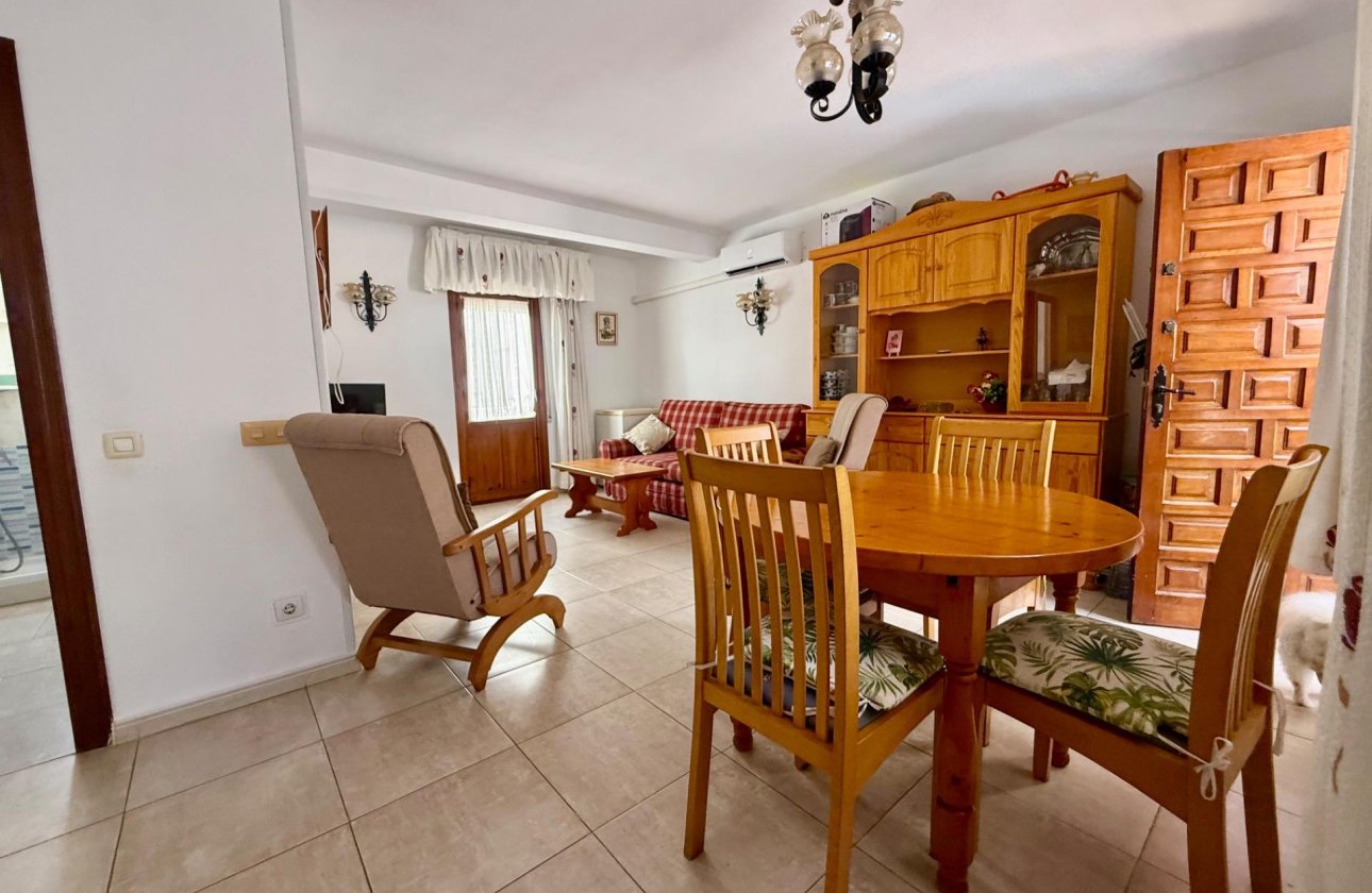 Herverkoop - Appartement -
Torrevieja - Los Europeos