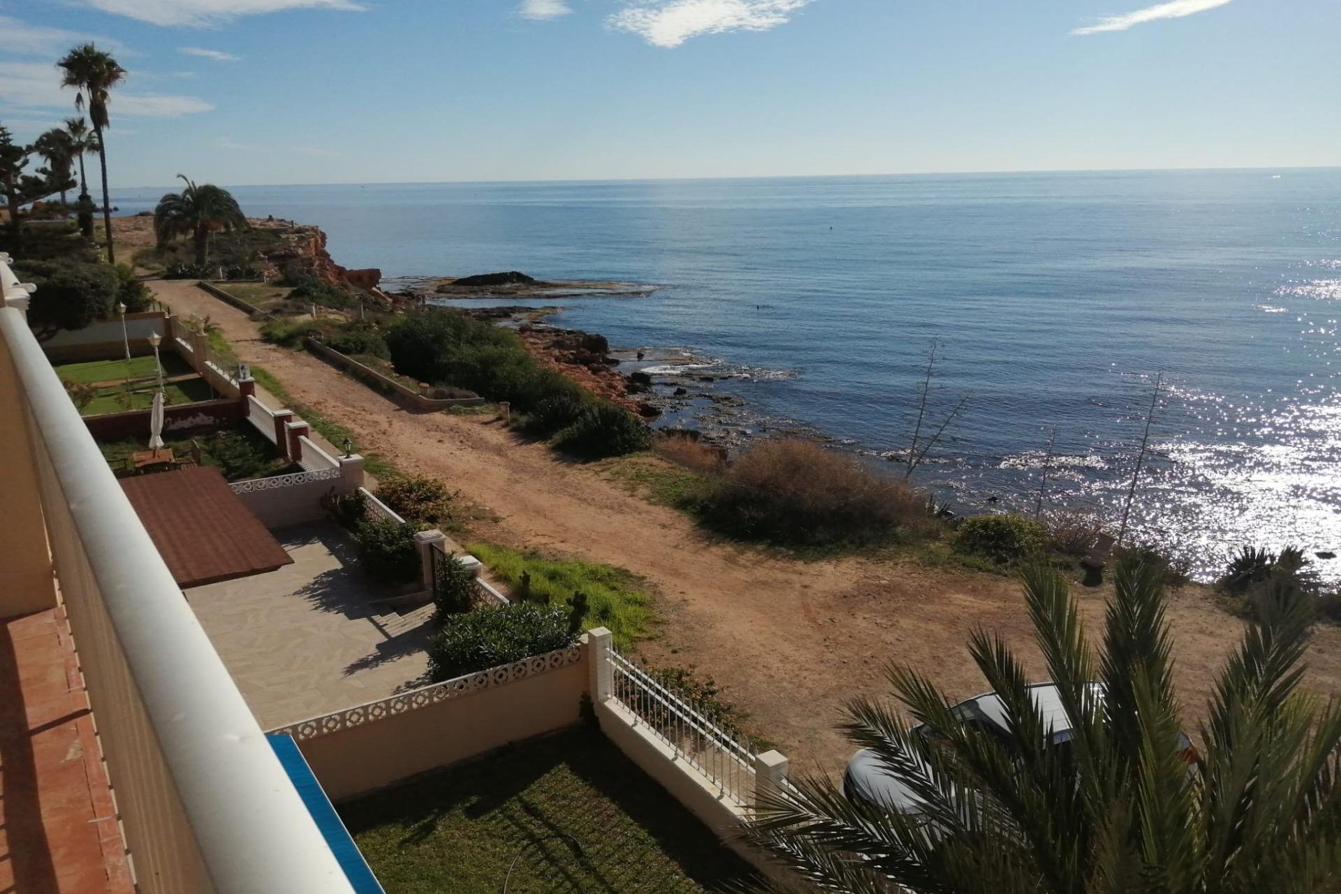 Herverkoop - Appartement -
Torrevieja - Los Frutales