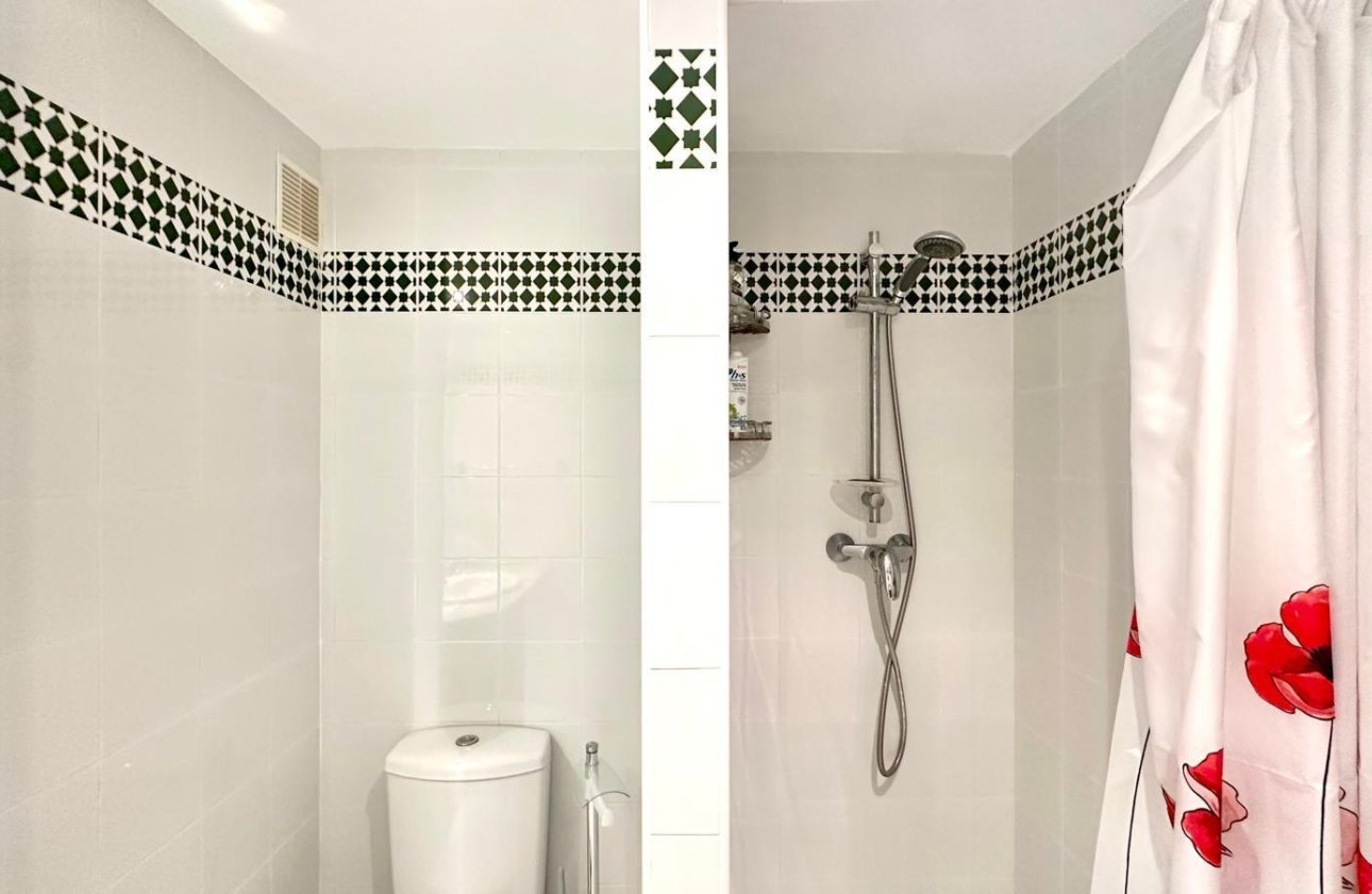 Herverkoop - Appartement -
Torrevieja - Los Frutales