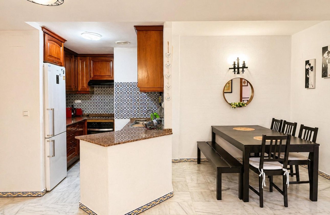 Herverkoop - Appartement -
Torrevieja - Los Frutales