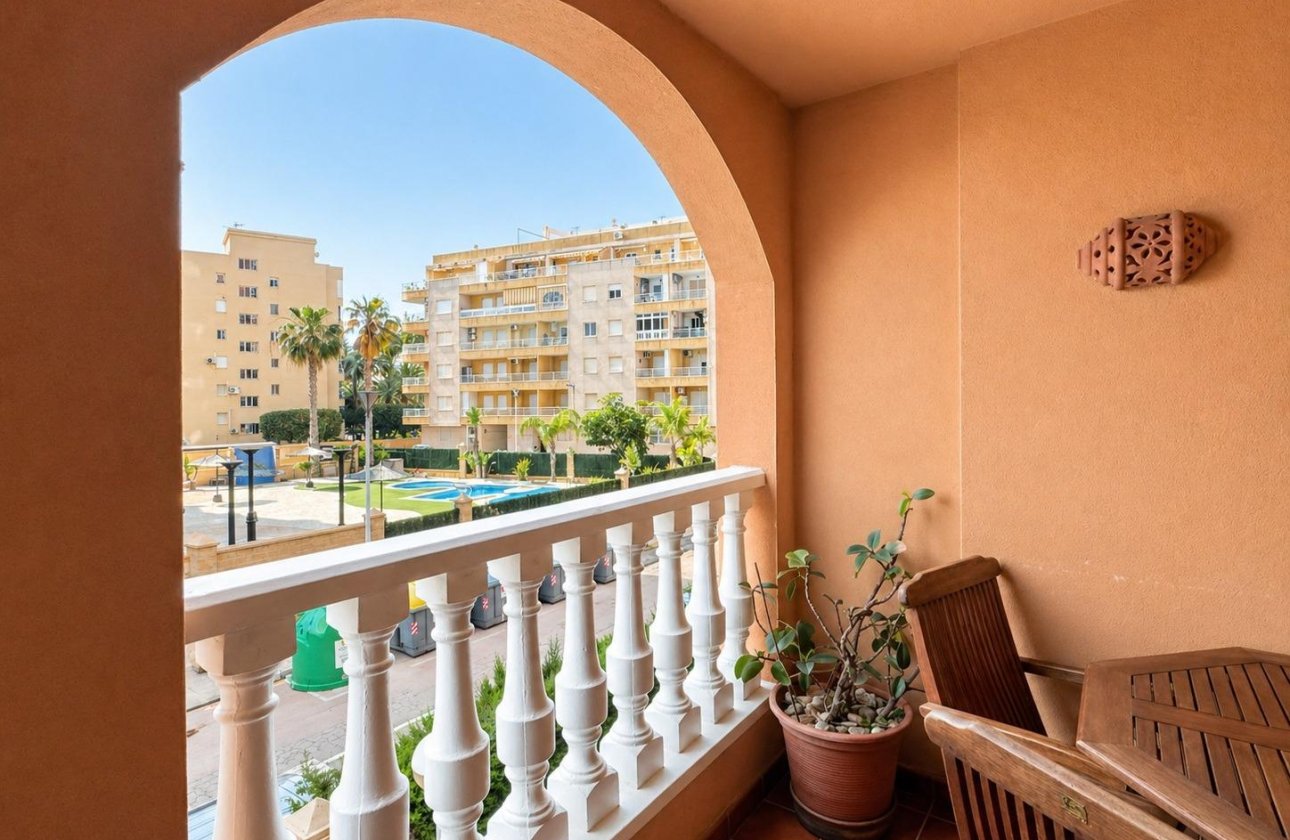 Herverkoop - Appartement -
Torrevieja - Los Frutales