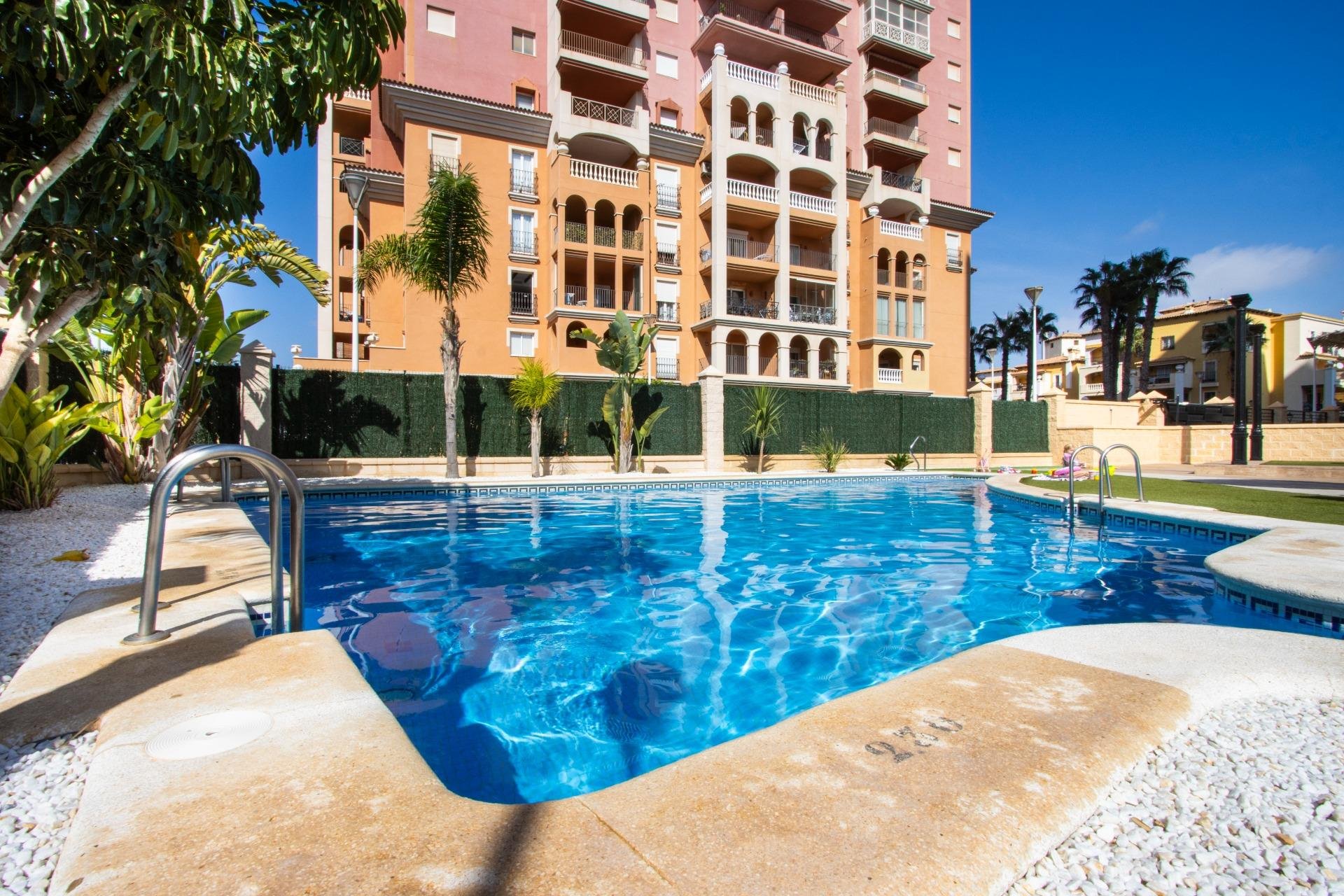Herverkoop - Appartement -
Torrevieja - Los Frutales