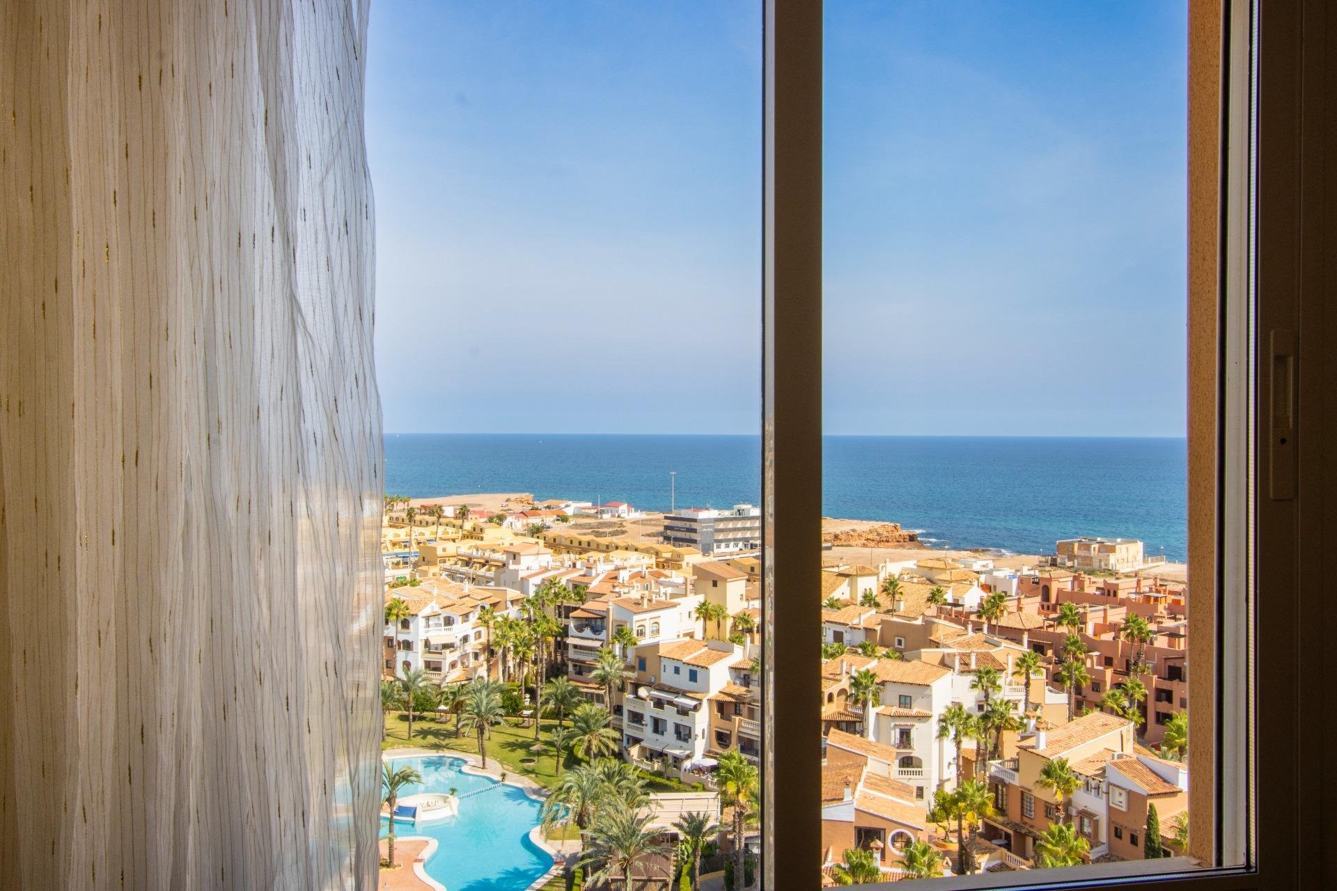 Herverkoop - Appartement -
Torrevieja - Los Frutales
