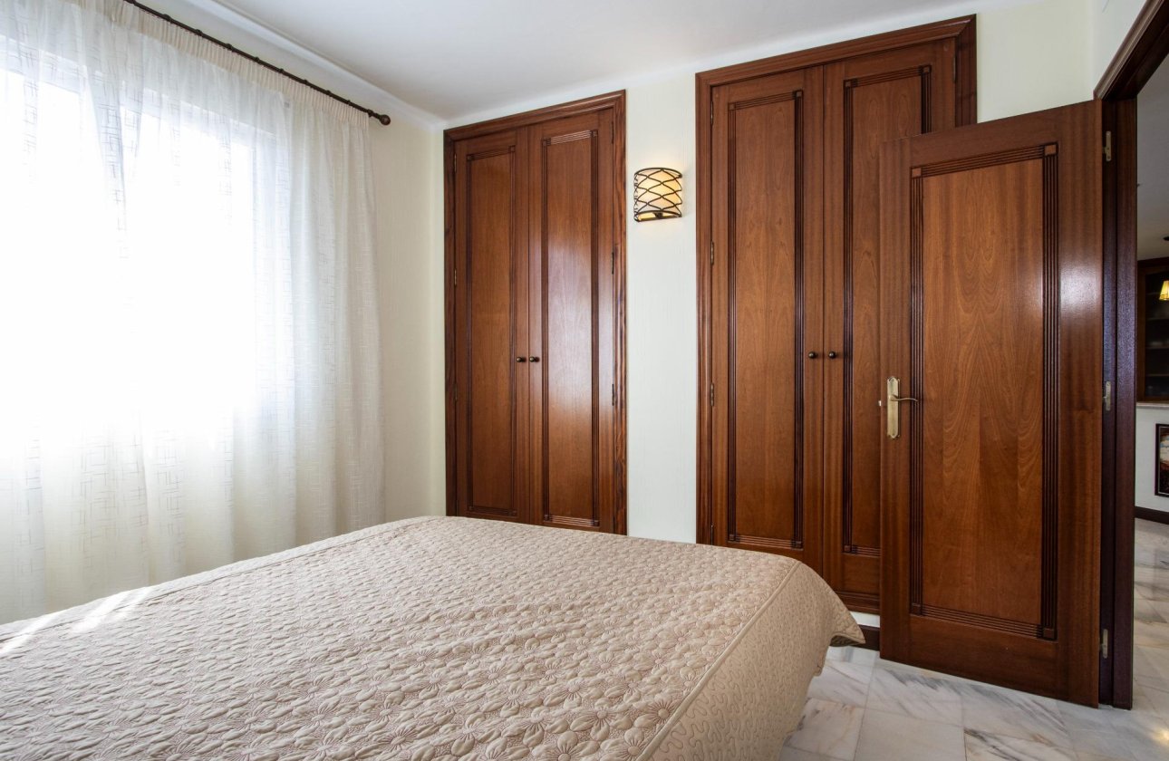 Herverkoop - Appartement -
Torrevieja - Los Frutales