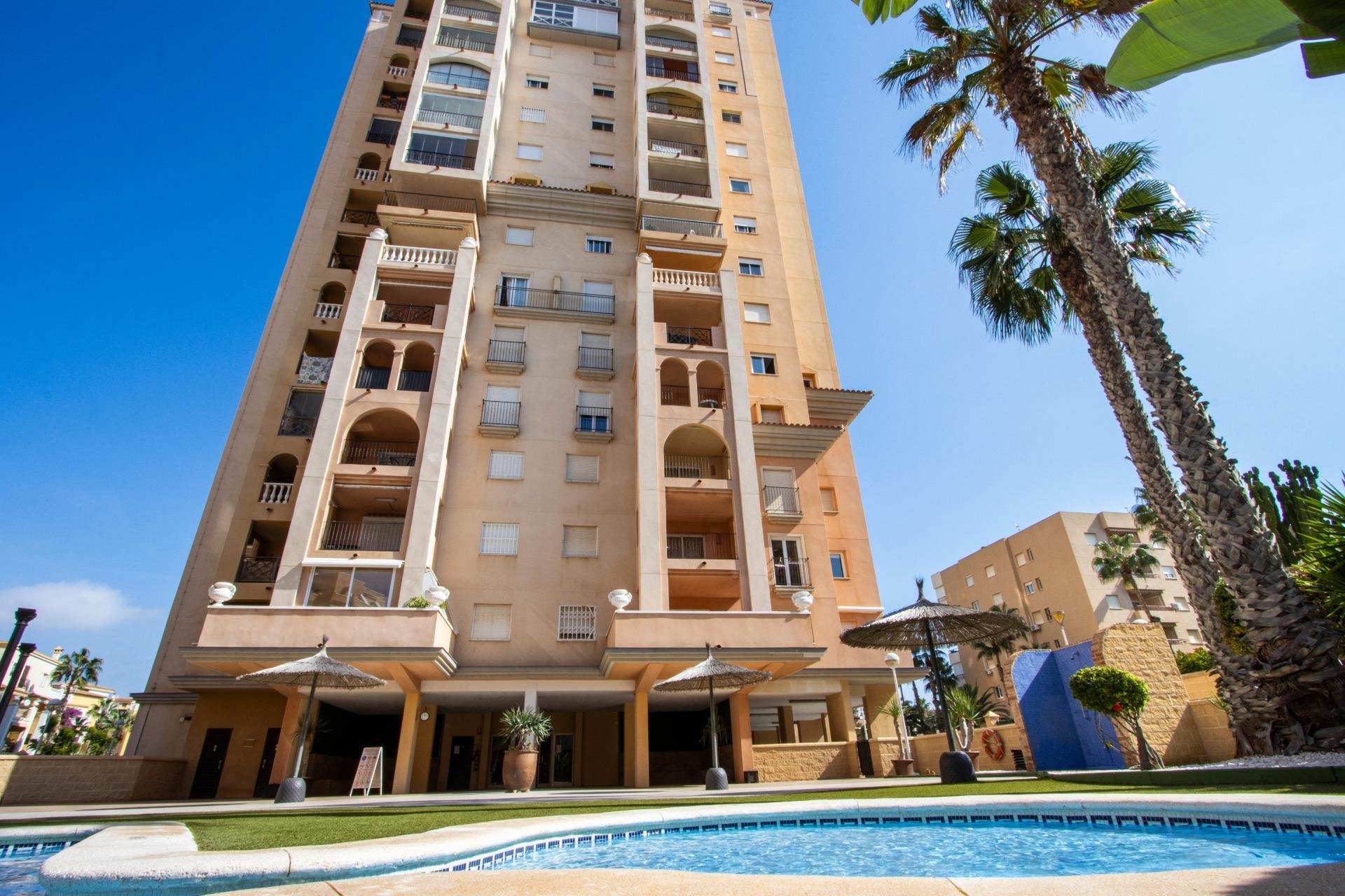 Herverkoop - Appartement -
Torrevieja - Los Frutales