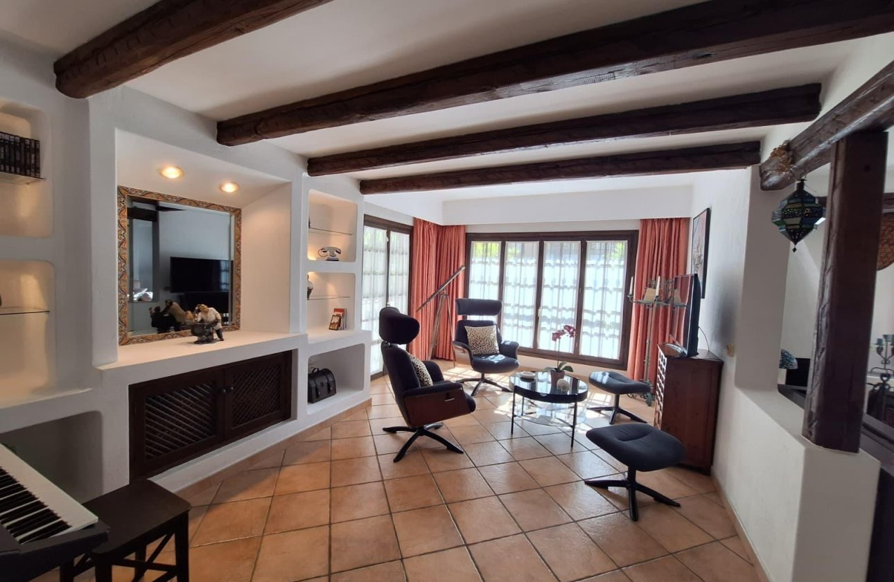 Herverkoop - Appartement -
Torrevieja - Los Frutales