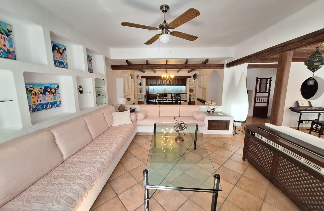 Herverkoop - Appartement -
Torrevieja - Los Frutales