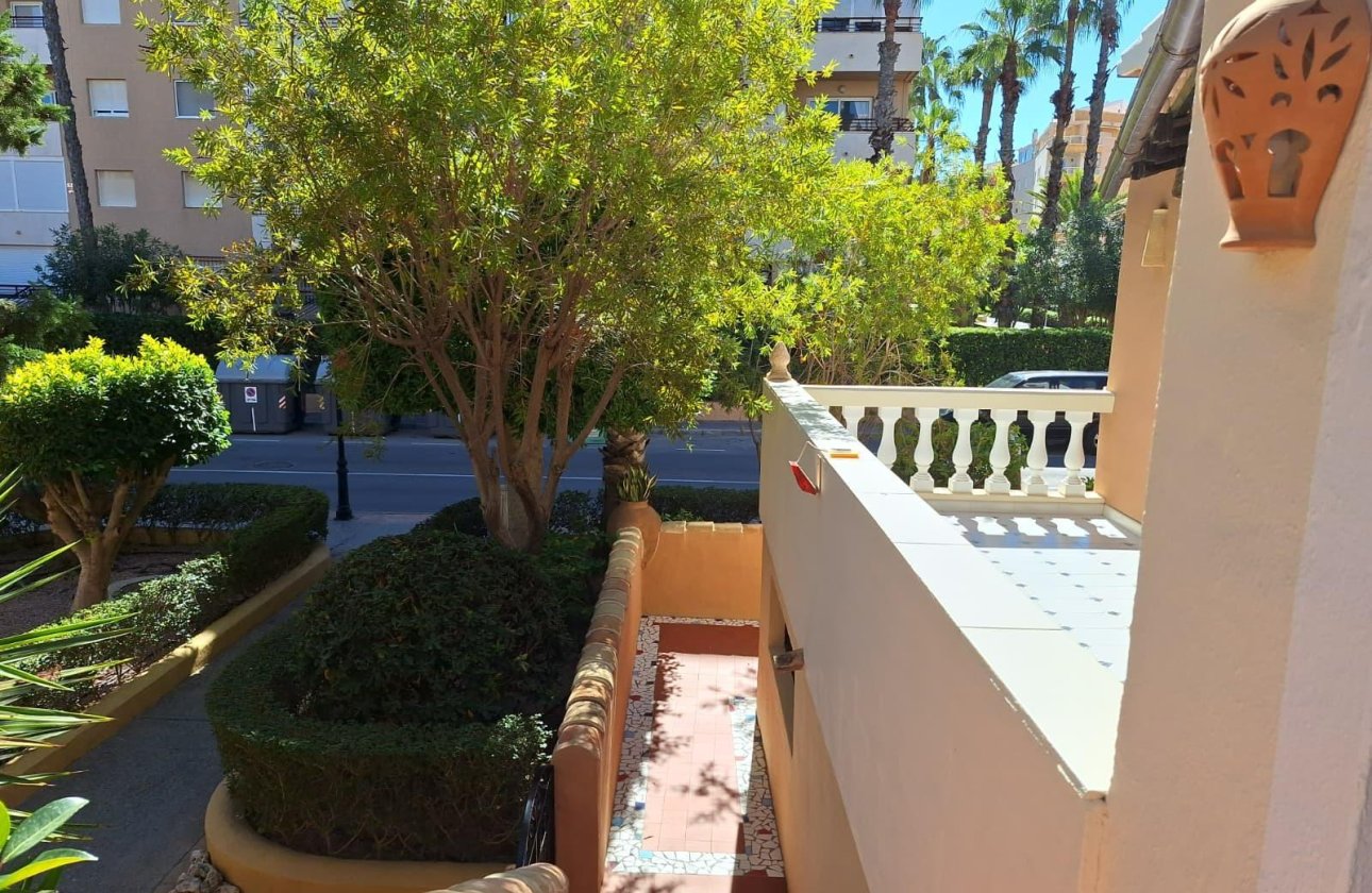 Herverkoop - Appartement -
Torrevieja - Los Frutales