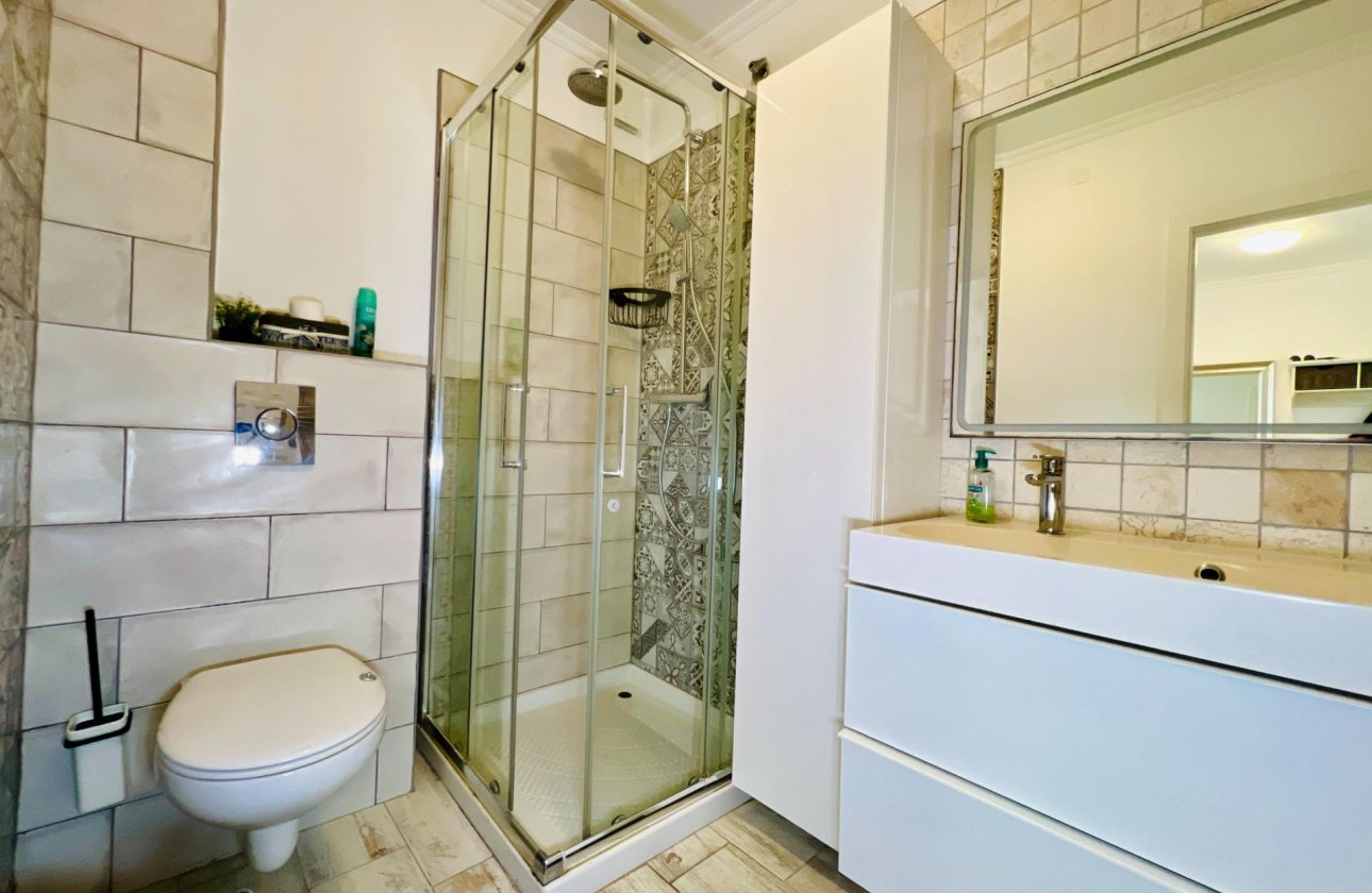 Herverkoop - Appartement -
Torrevieja - Miramar - Torre Del Moro