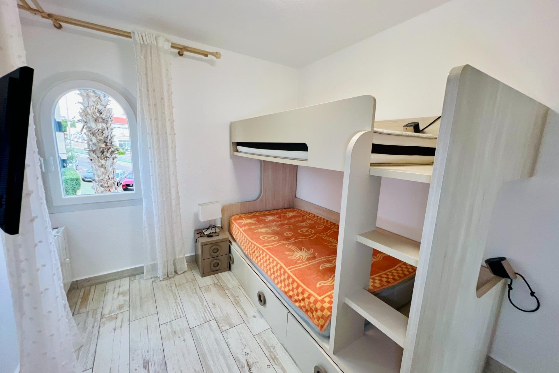 Herverkoop - Appartement -
Torrevieja - Miramar - Torre Del Moro