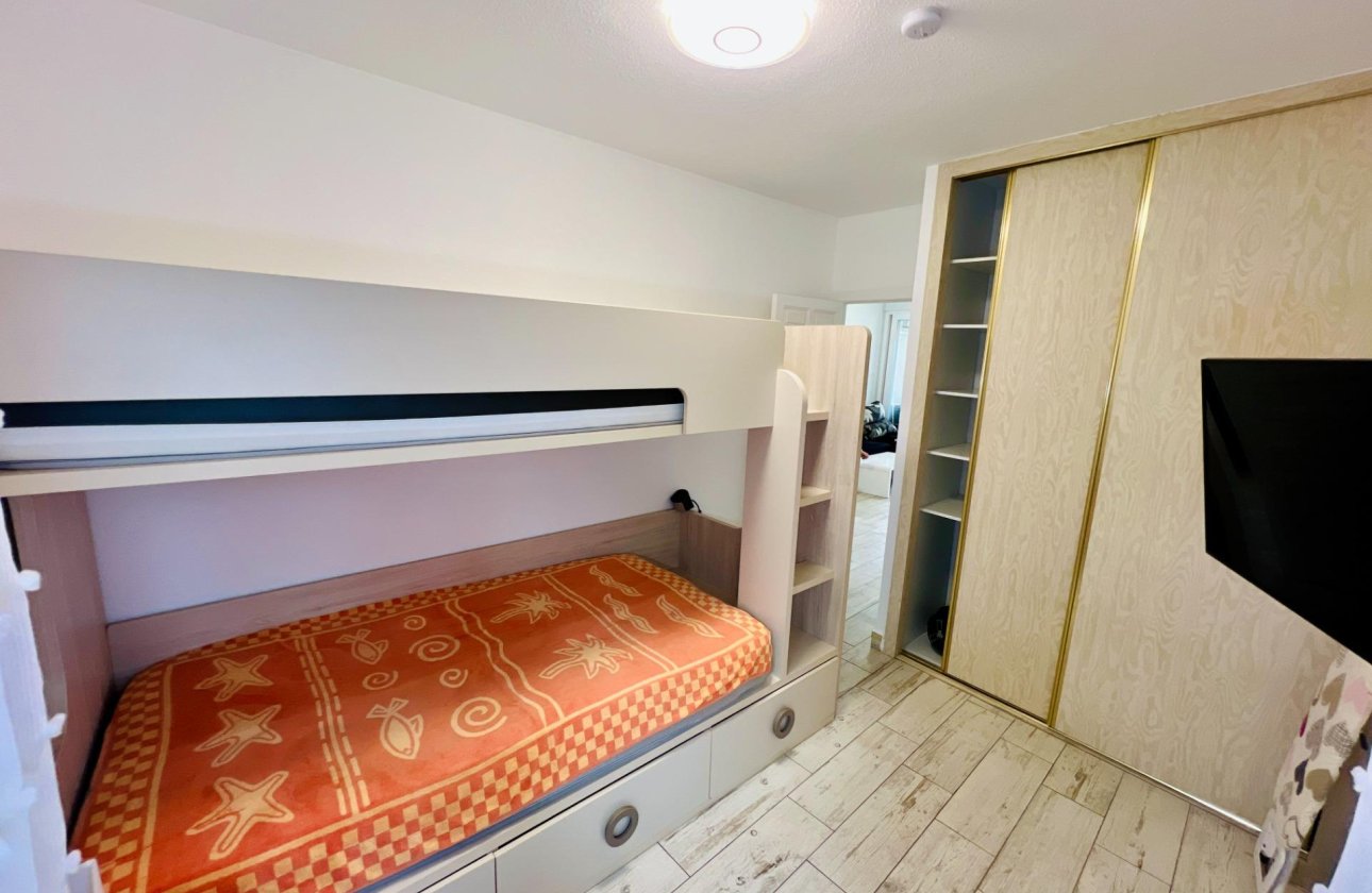 Herverkoop - Appartement -
Torrevieja - Miramar - Torre Del Moro