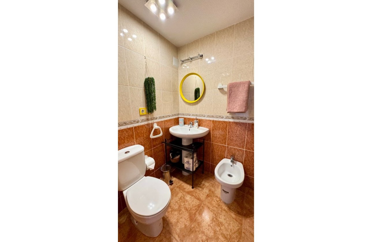 Herverkoop - Appartement -
Torrevieja - Nueva Torrevieja - Aguas Nuevas