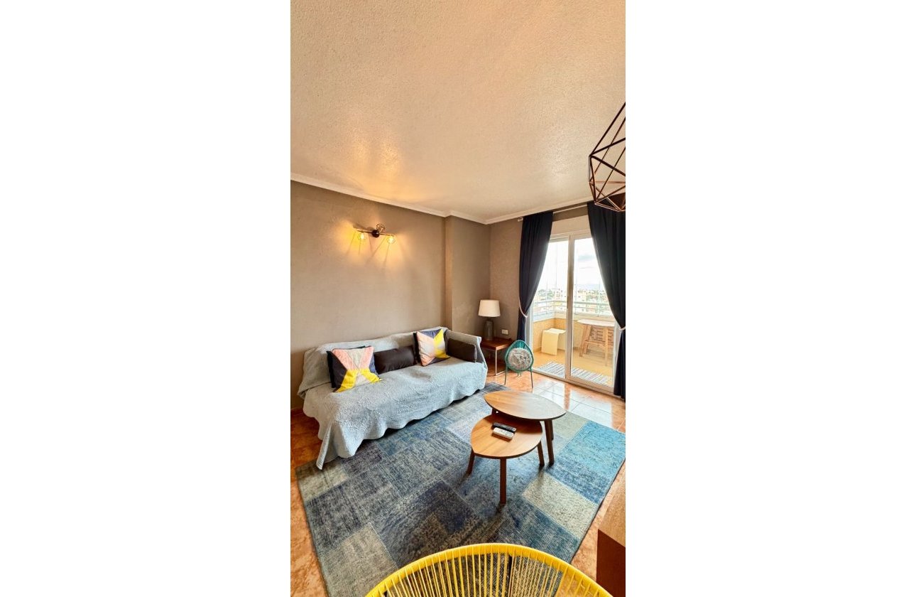 Herverkoop - Appartement -
Torrevieja - Nueva Torrevieja - Aguas Nuevas