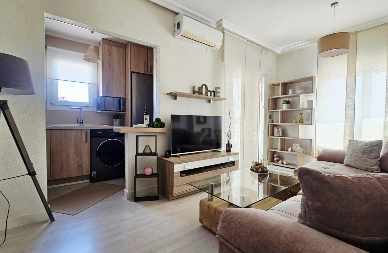 Herverkoop - Appartement -
Torrevieja - Nueva Torrevieja