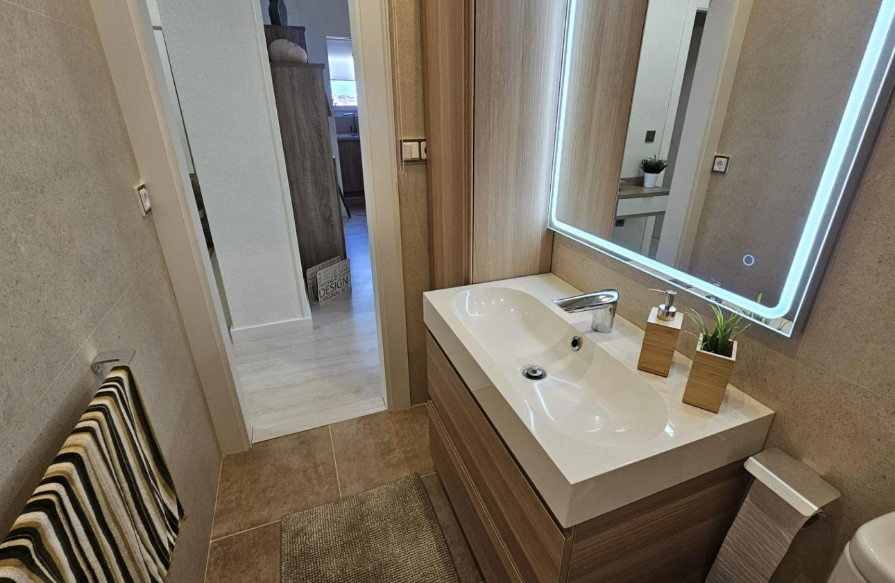 Herverkoop - Appartement -
Torrevieja - Nueva Torrevieja